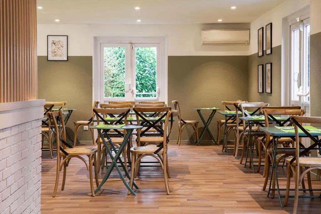 Breakfast in Sure Hotel by Best Western Plaisir