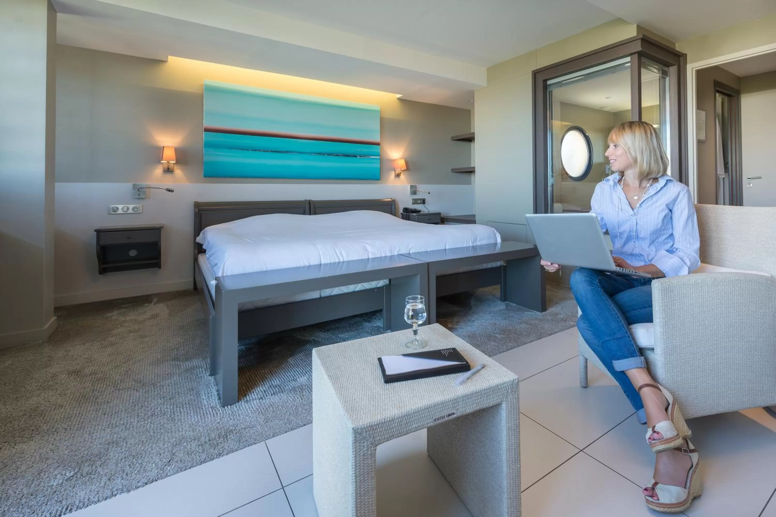 Photo of the whole room, Bed in Hostellerie de la Pointe Saint-Mathieu - SPA & Restaurant