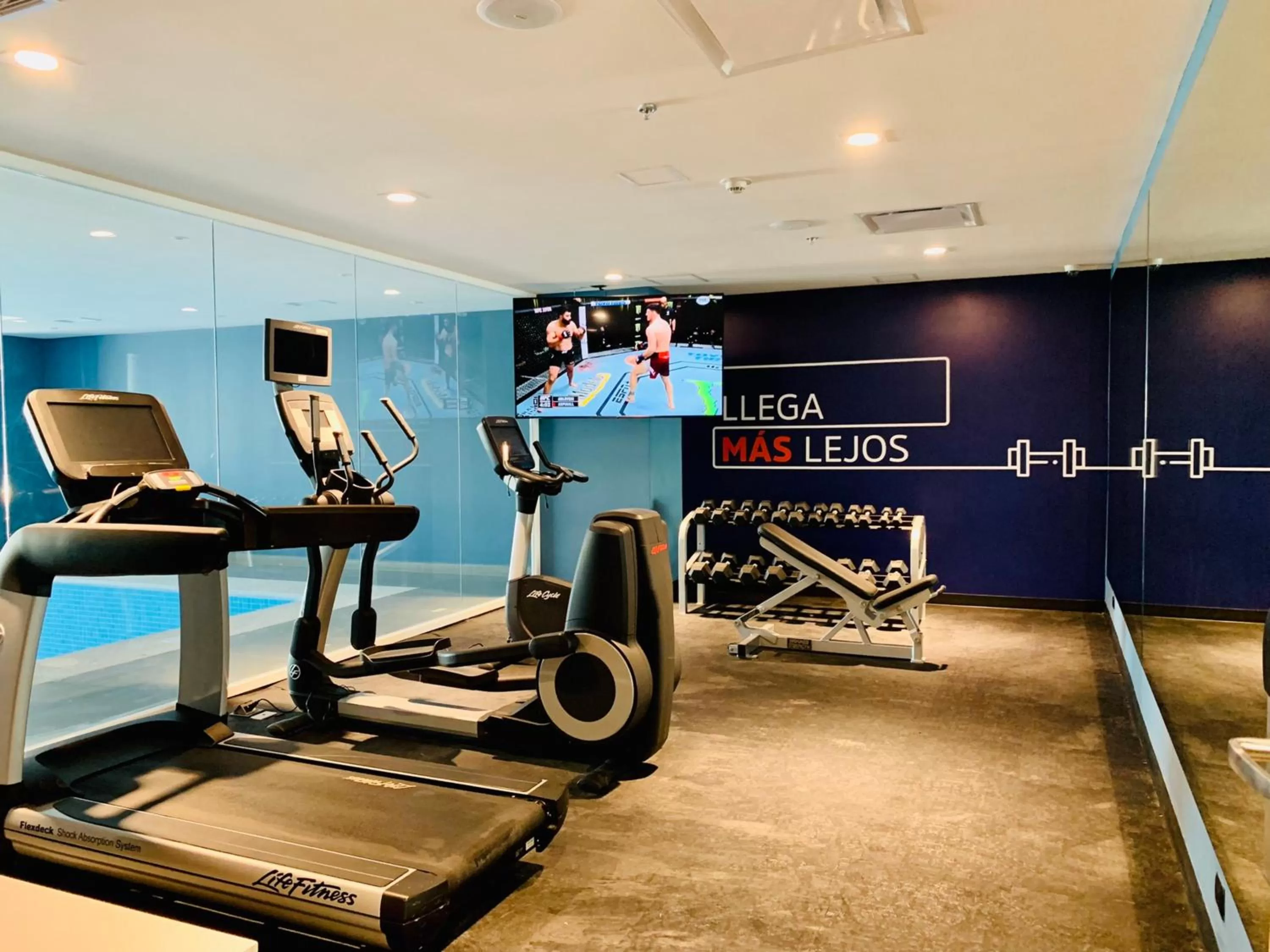 Fitness centre/facilities in Holiday Inn Express - Guadalajara Vallarta Poniente by IHG