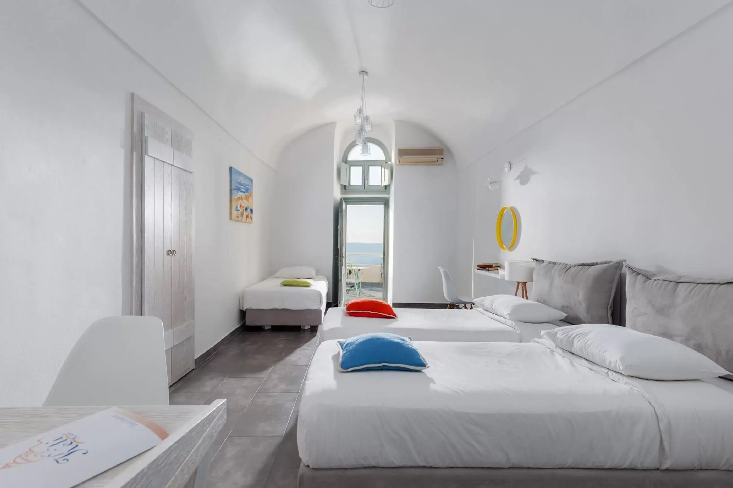 Triple Room in Keti Hotel Triple Room in Keti Hotel