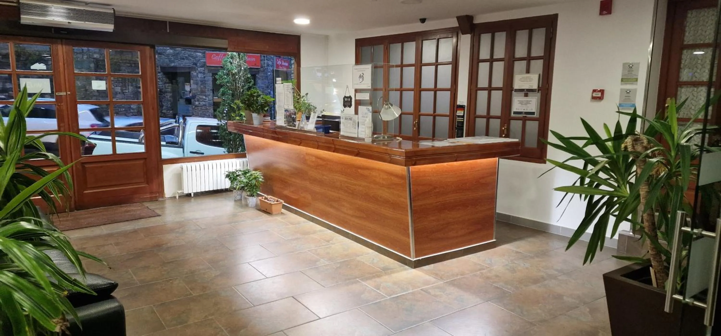 Lobby or reception in Hotel Comapedrosa