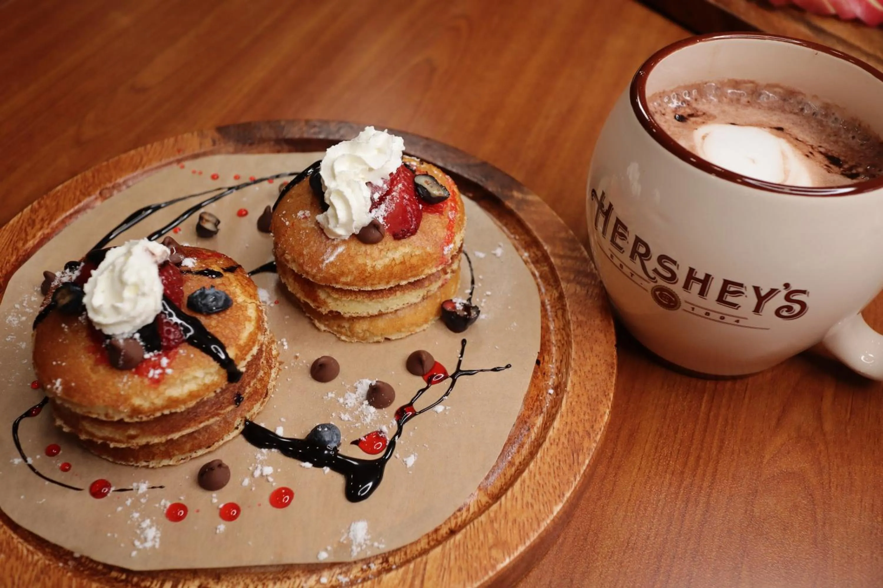 Restaurant/places to eat in The Golden Pine Hotel