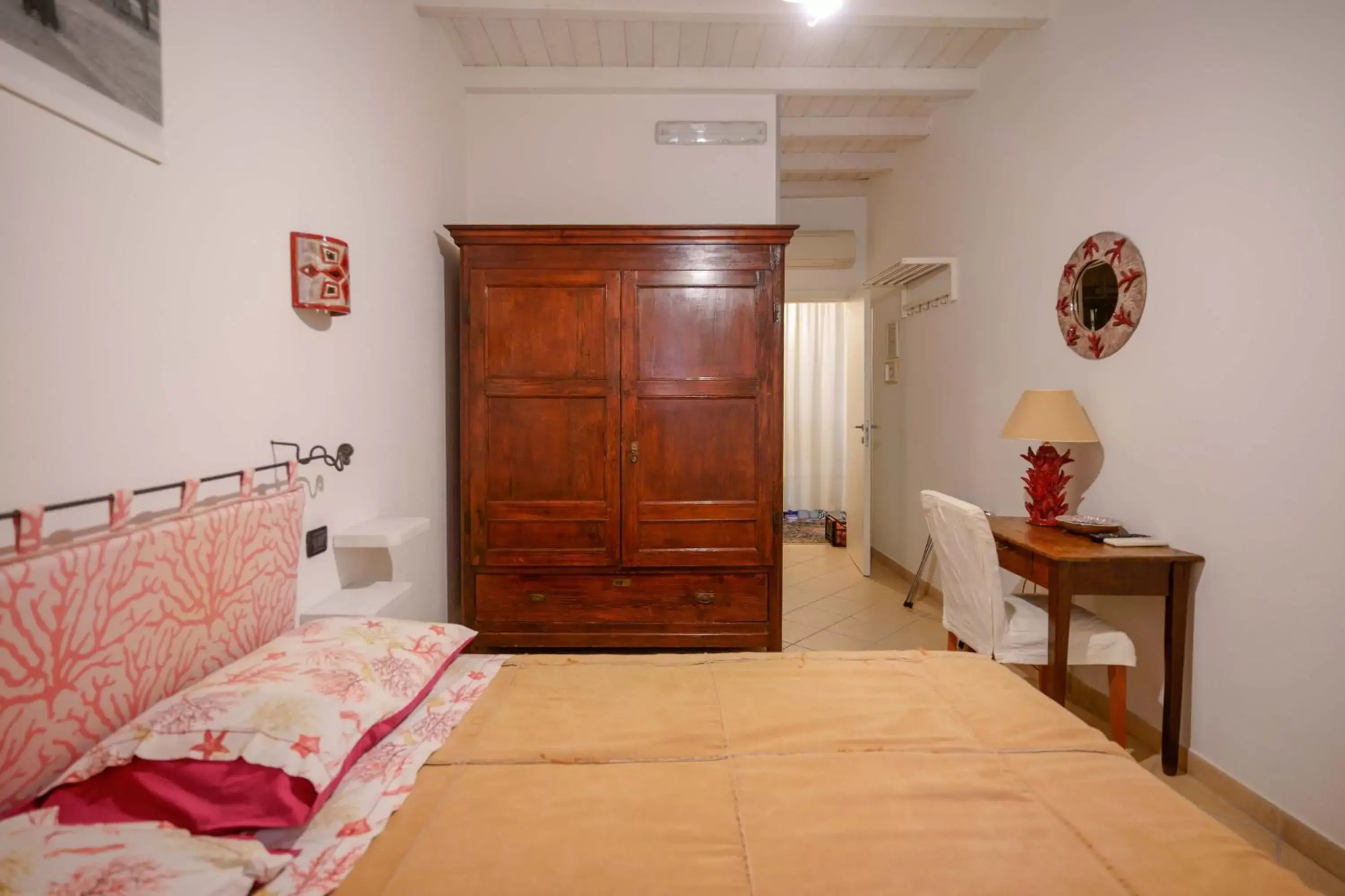Double Room with Private Bathroom in Il Cagliarese B&B Double Room with Private Bathroom in Il Cagliarese B&B