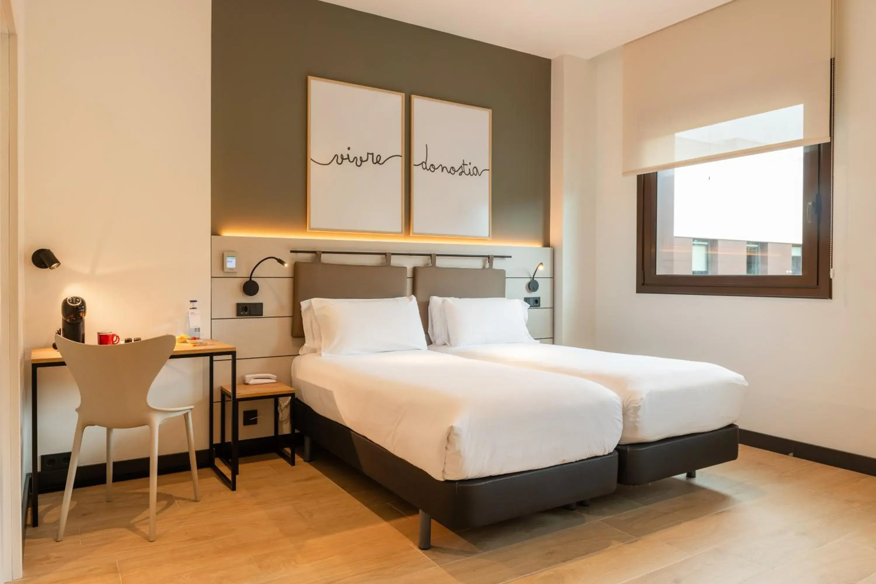 Deluxe Double Room in Hotel Bed4U San Sebasti Deluxe Double Room in Hotel Bed4U San Sebasti