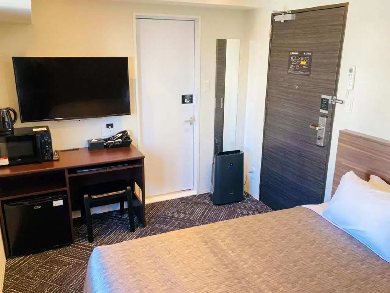 Twin Room - single occupancy - Smoking in HOTEL LiVEMAX Sendai Hirosedori Twin Room - single occupancy - Smoking in HOTEL LiVEMAX Sendai Hirosedori