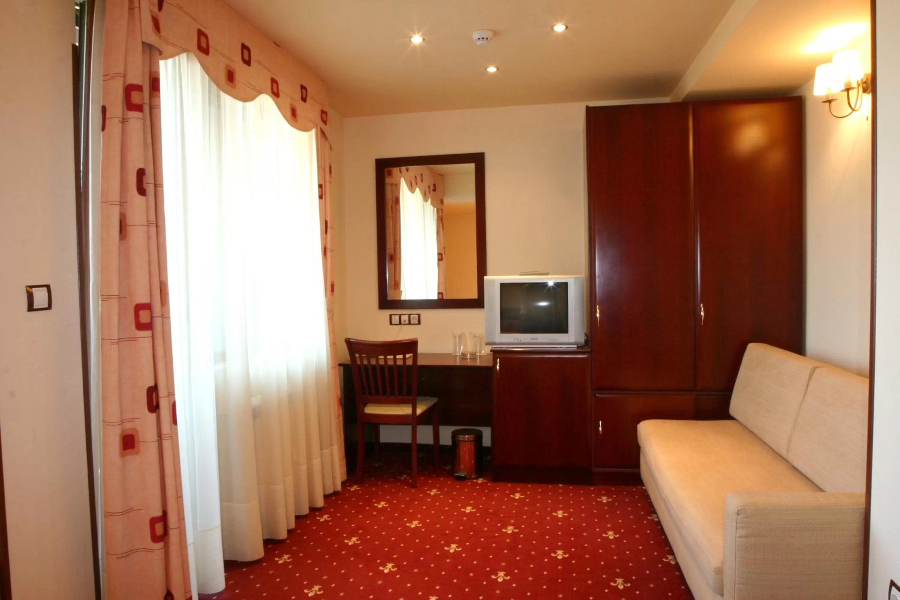 Photo of the whole room in Martin Club Hotel