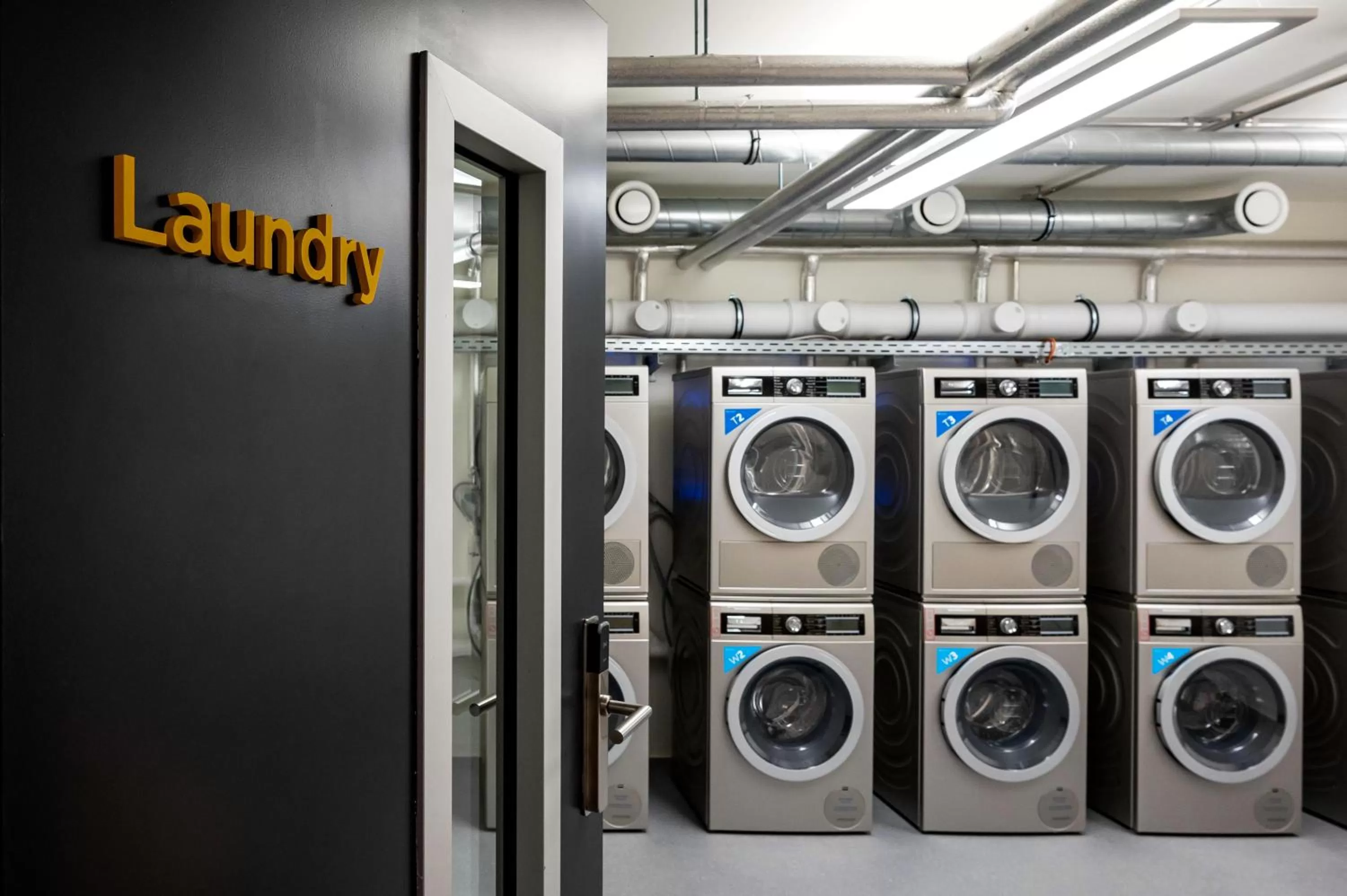 laundry in Staycity Aparthotels Frankfurt Airport