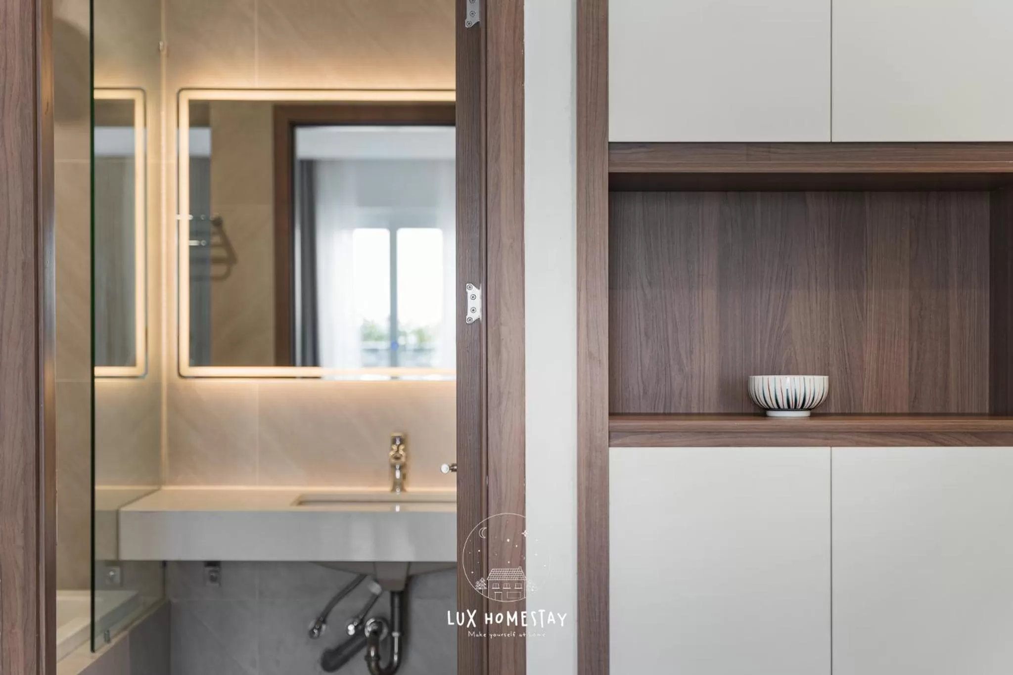 Bathroom in Lux Westlake Studio