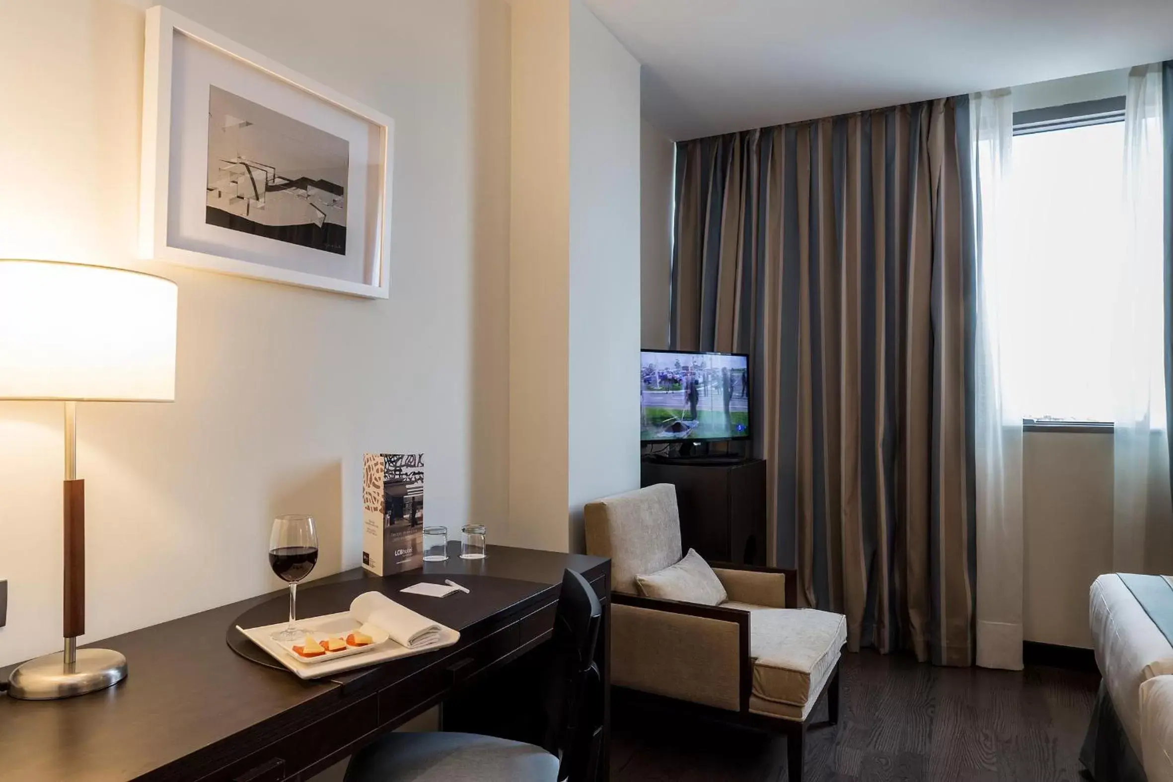 Superior Double Room in LCB Hotel Fuenlabrada Superior Double Room in LCB Hotel Fuenlabrada