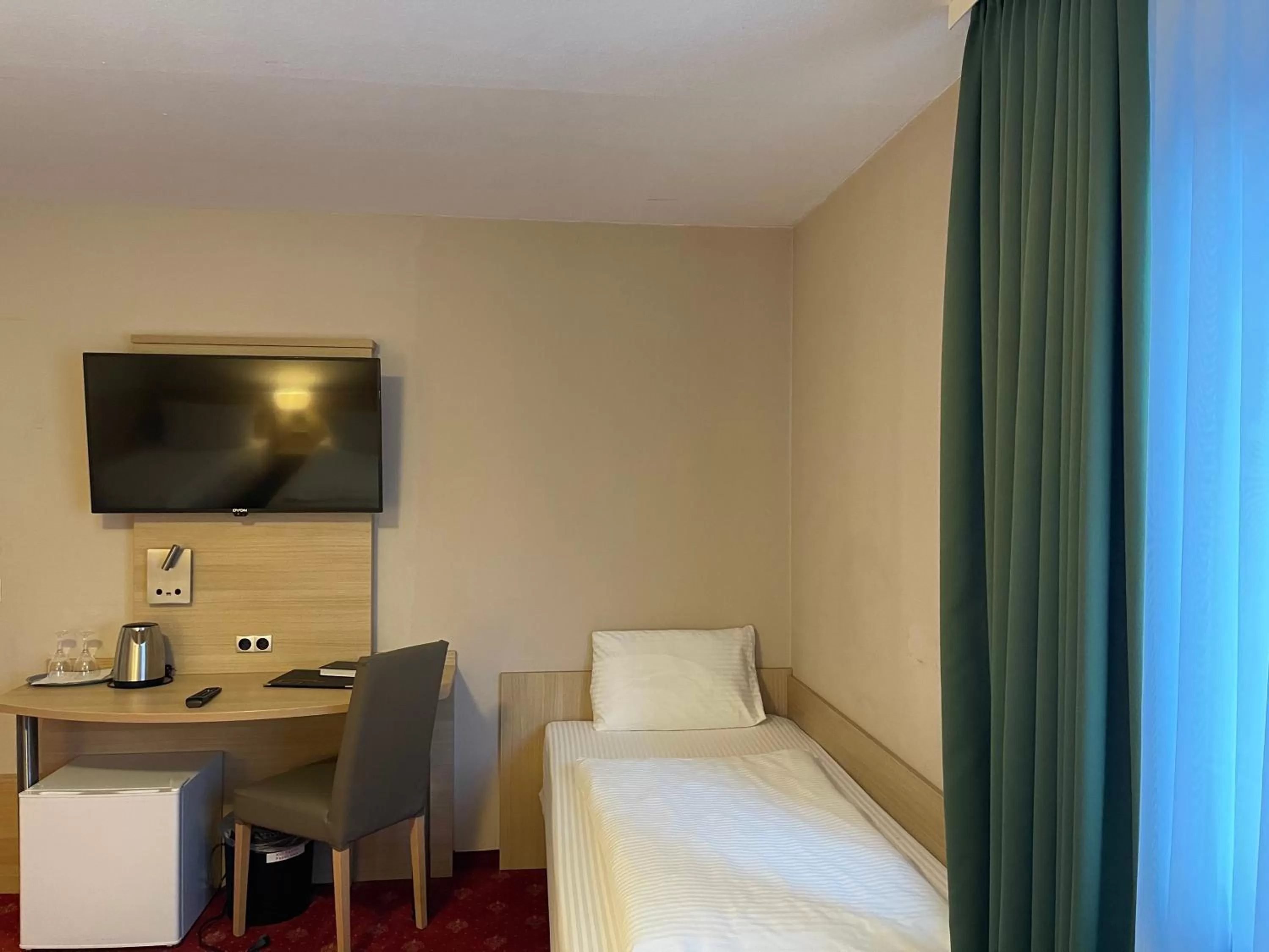 Photo of the whole room, Bed in Hafner Hotel- Apartment