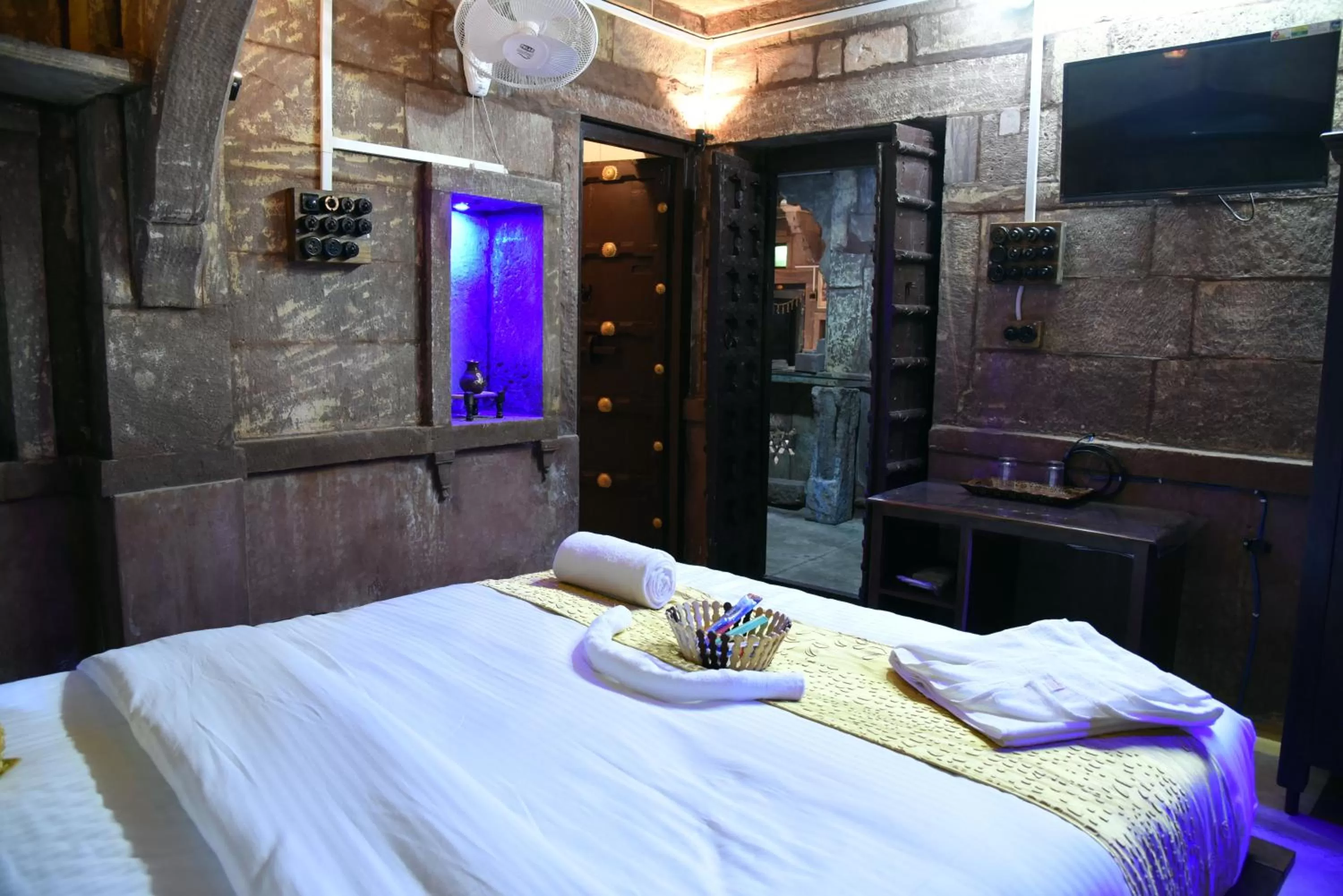 Bed in The Thikana Heritage