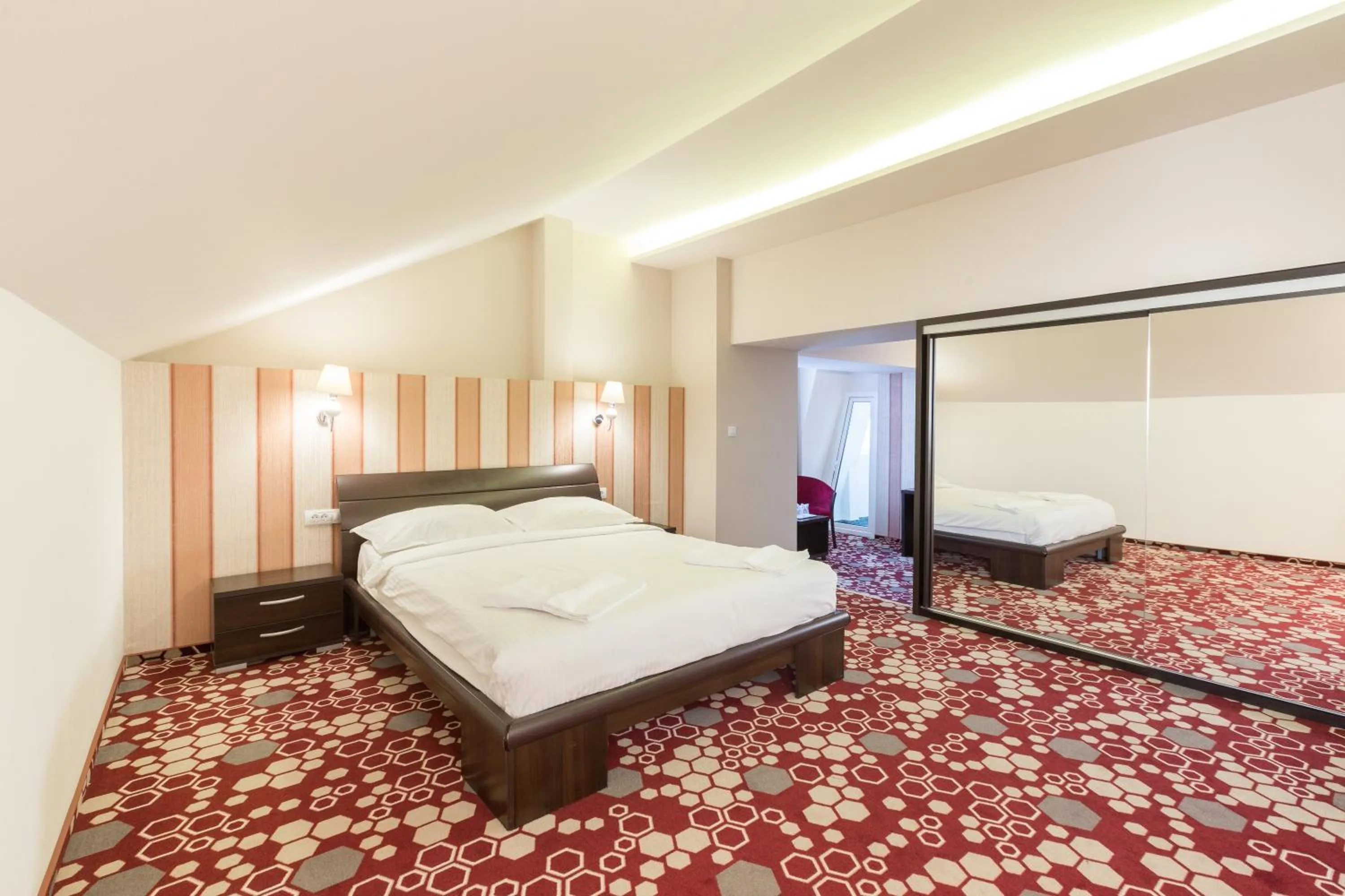 Bed in Bacolux Craiovita, Craiova