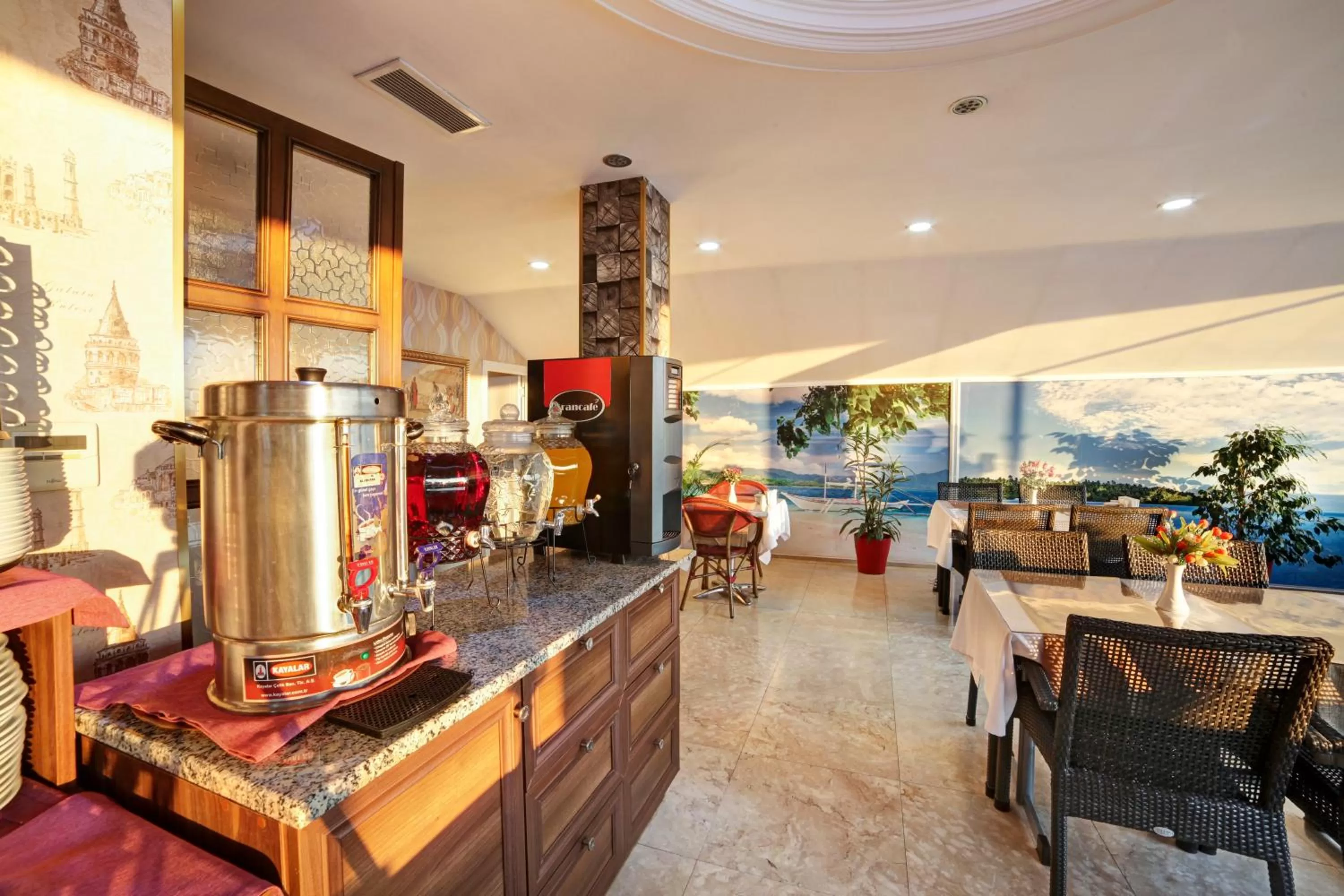 Restaurant/places to eat in Ayasultan Hotel