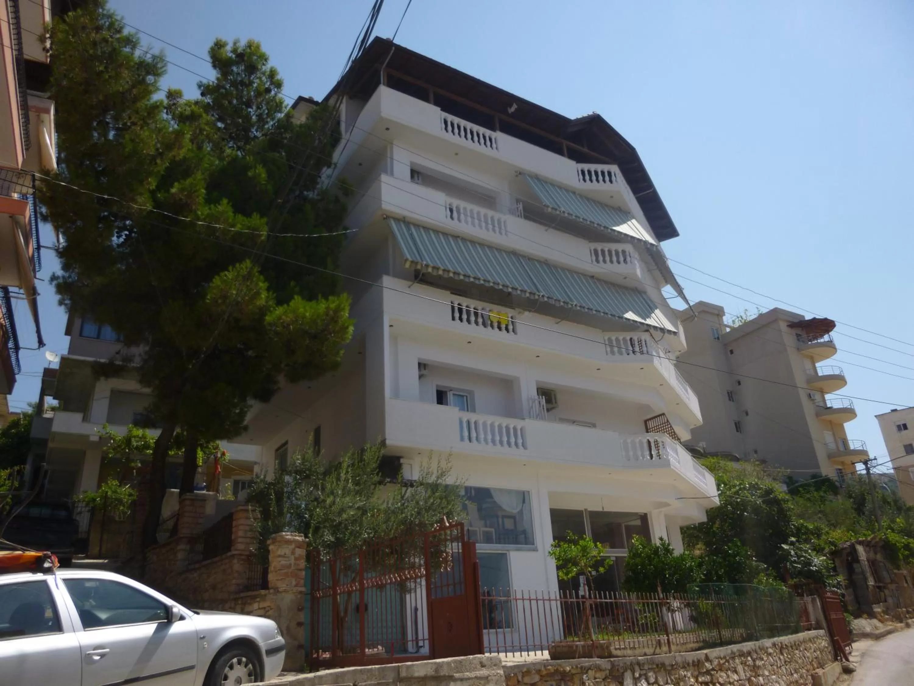 Facade/entrance, Property Building in Ideal ApartHotel Saranda