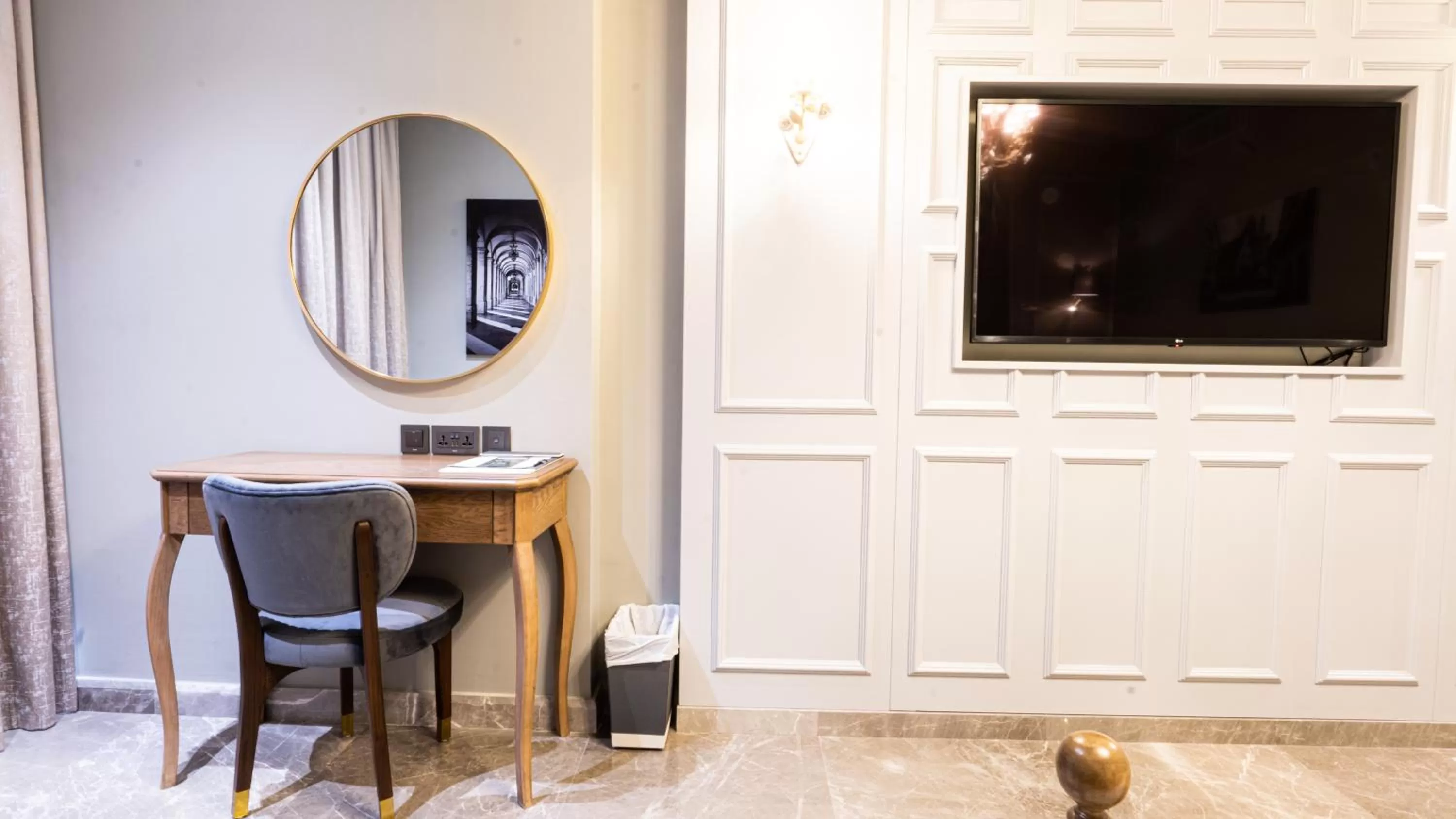 TV and multimedia in President Hotel