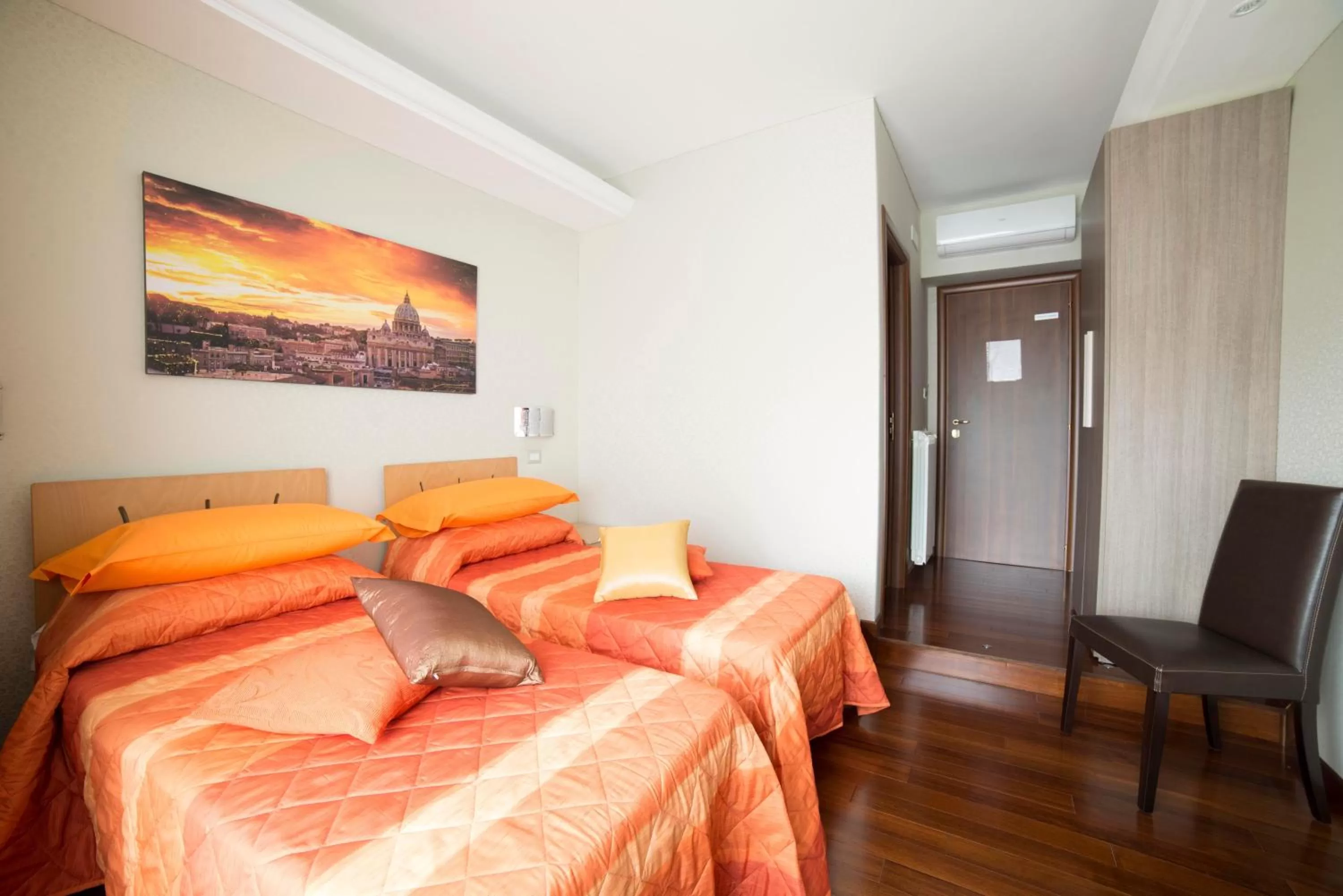 Photo of the whole room, Bed in Di Fronte alla Cupola