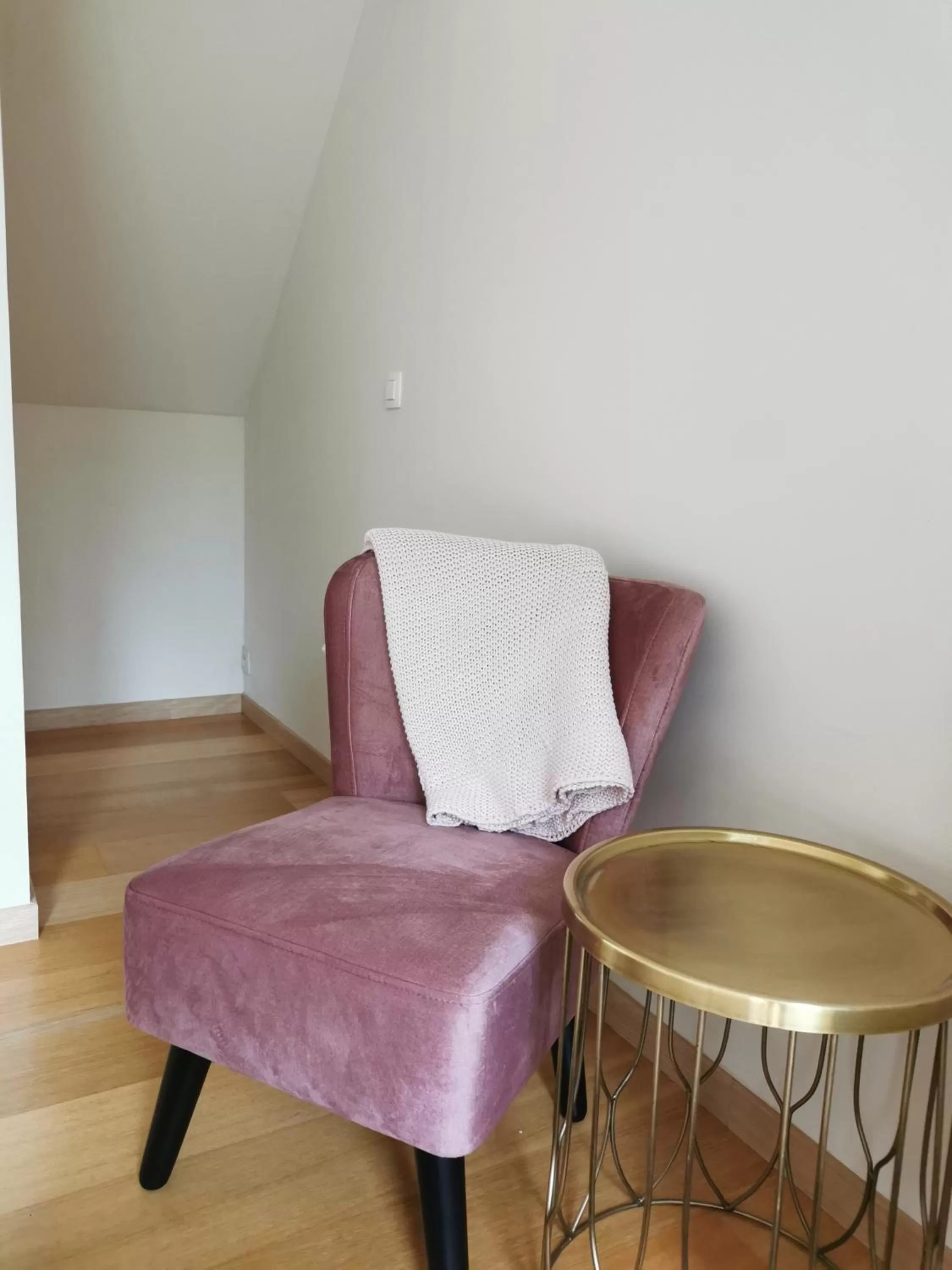 Seating Area in La Majolique