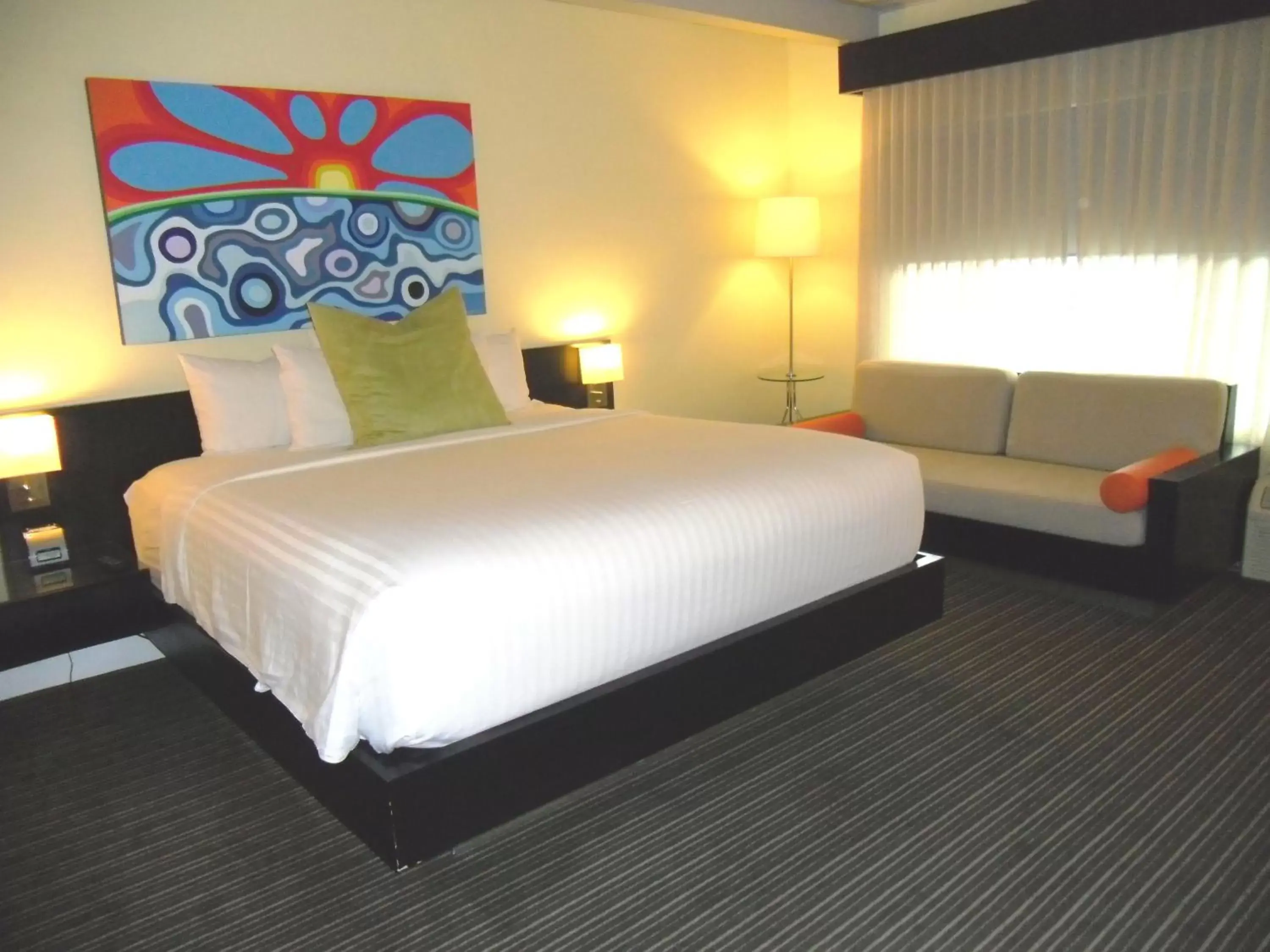 Deluxe King Room in Hotel Current Deluxe King Room in Hotel Current