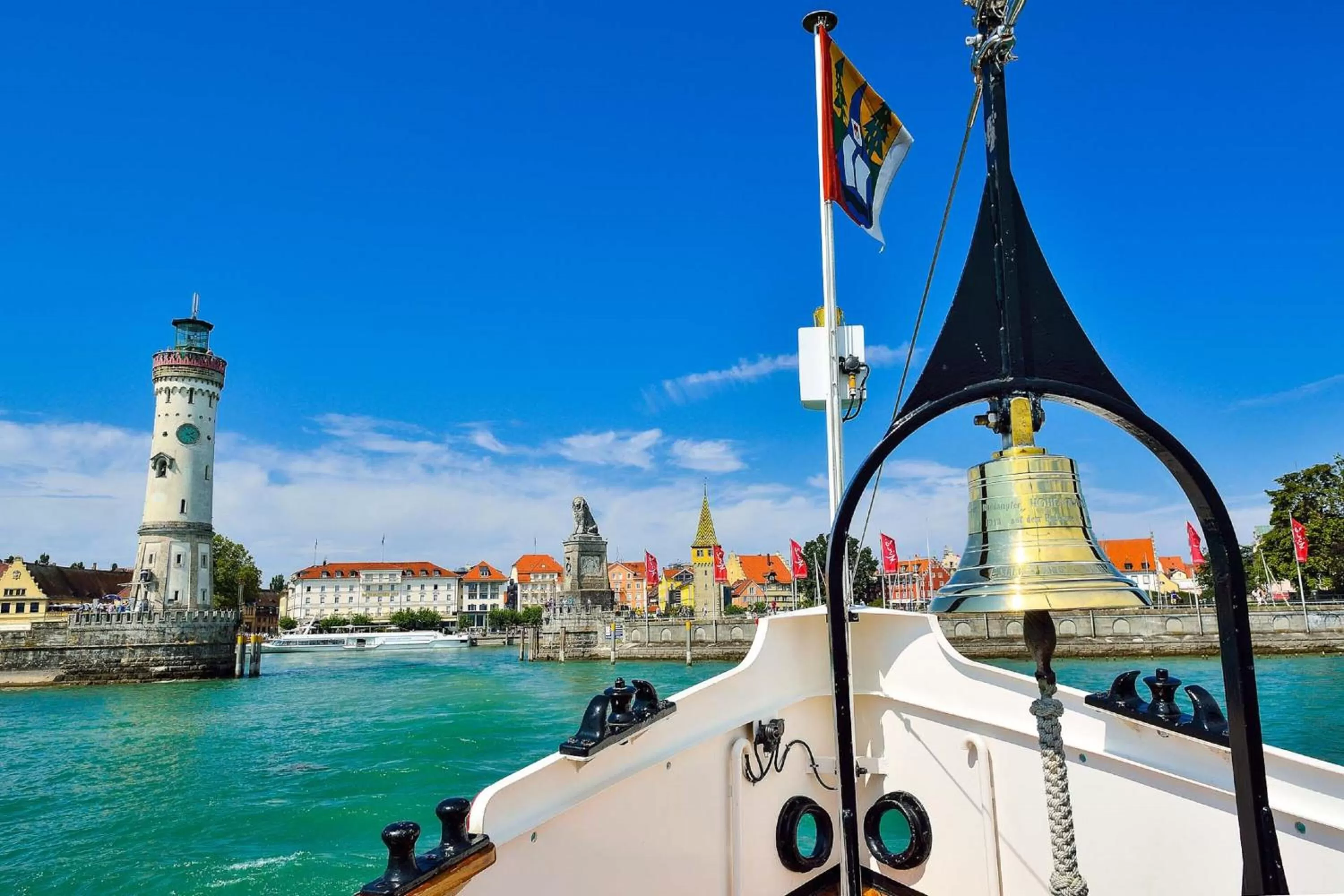 Facade/entrance in YachtHotel Helvetia Spa- und Wellnessdomizil