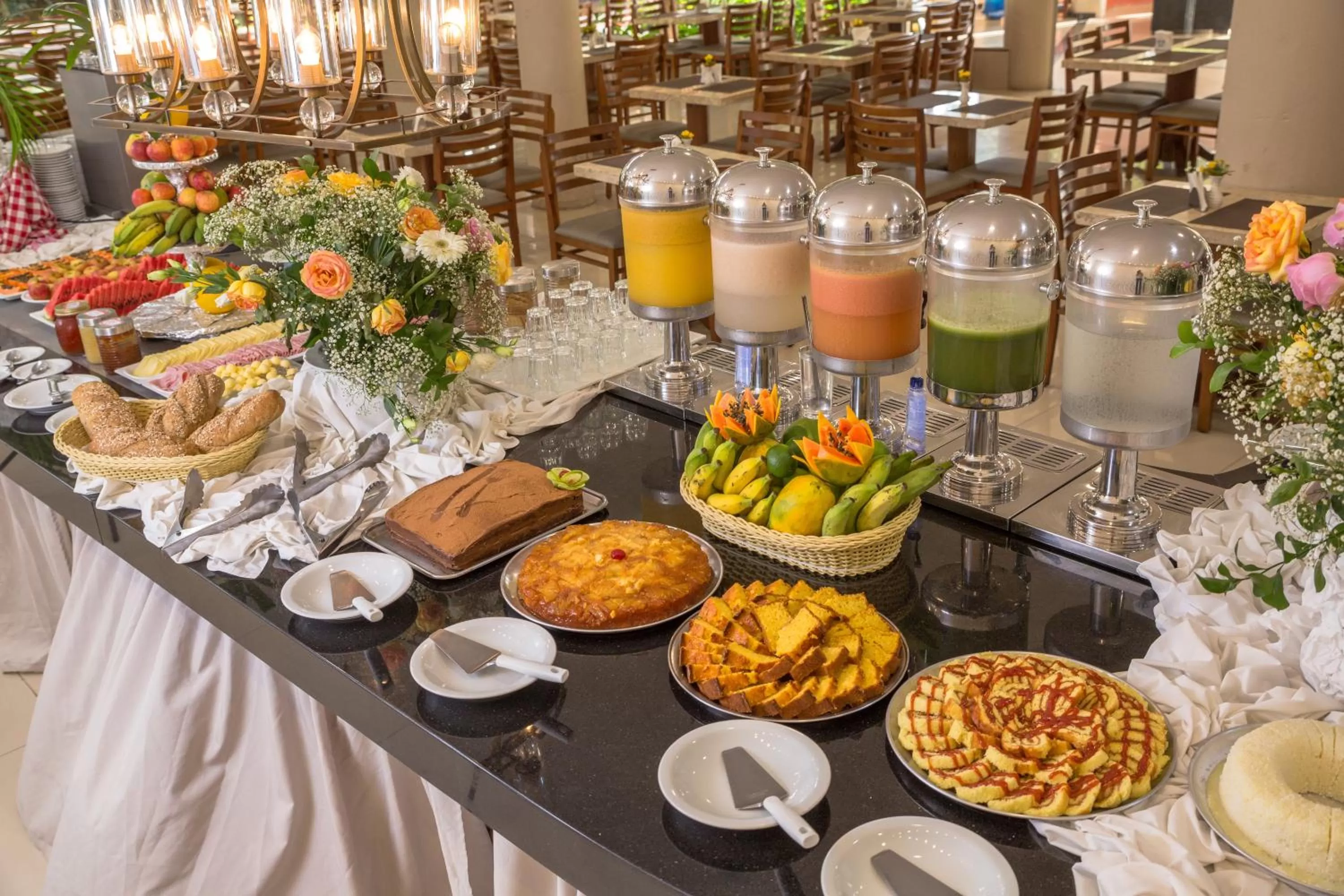 Continental breakfast in Floral Inn Family