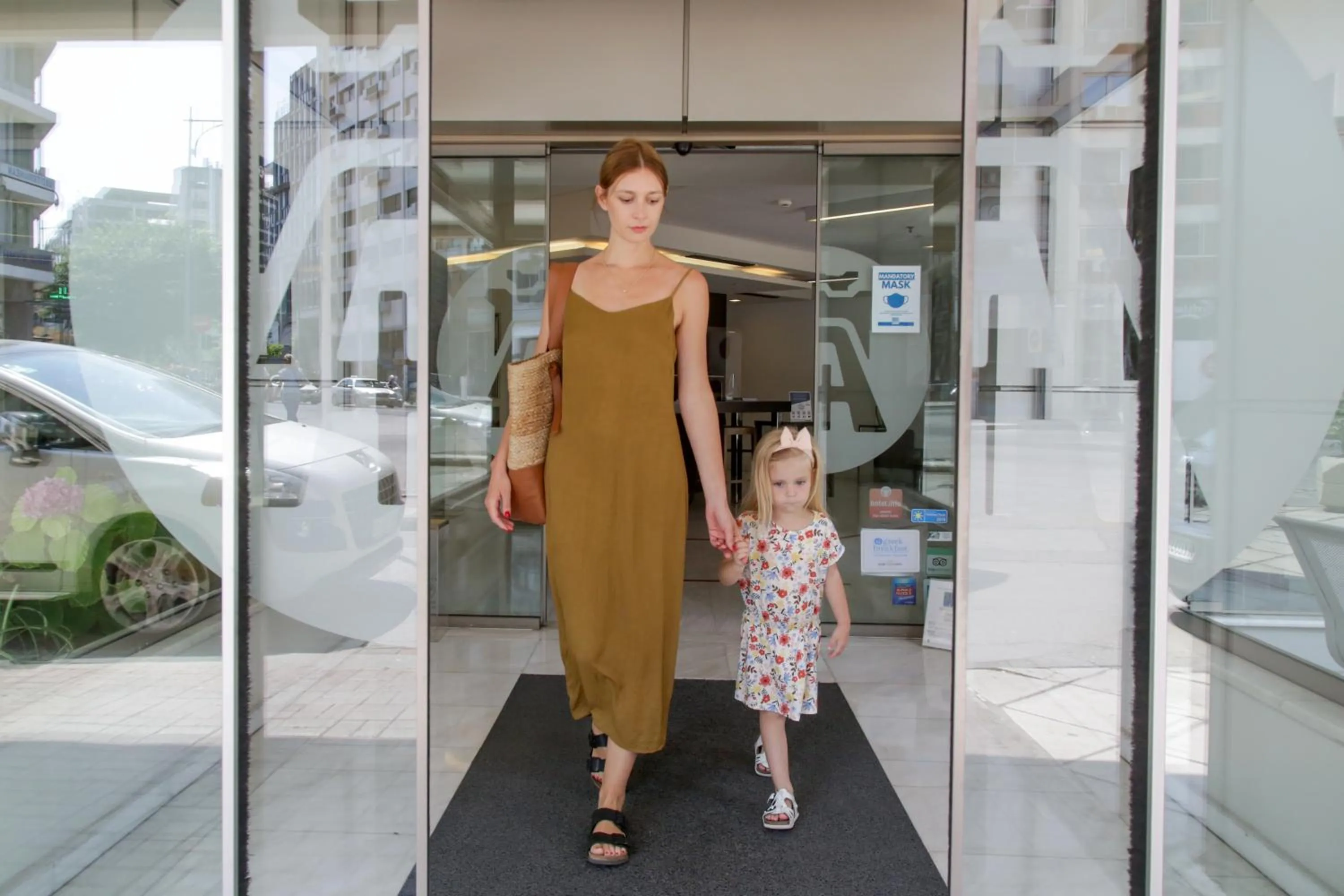 Facade/entrance in Astoria Hotel Thessaloniki