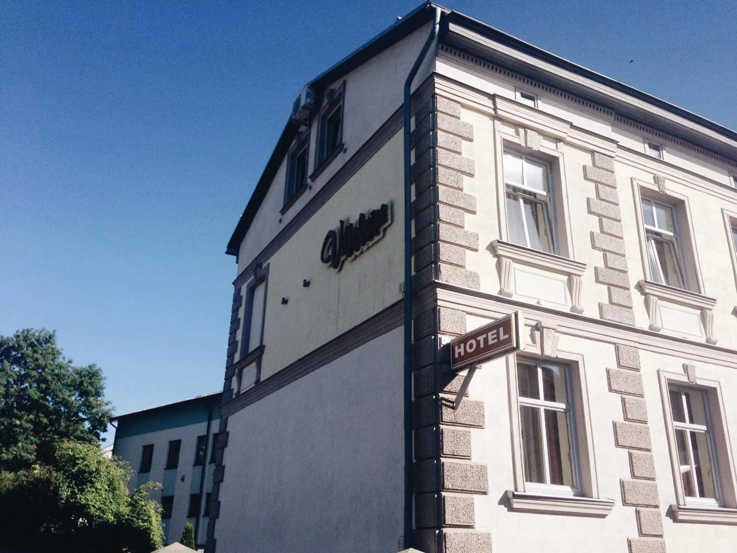 Facade/entrance, Property Building in Hotel Vilhelmine