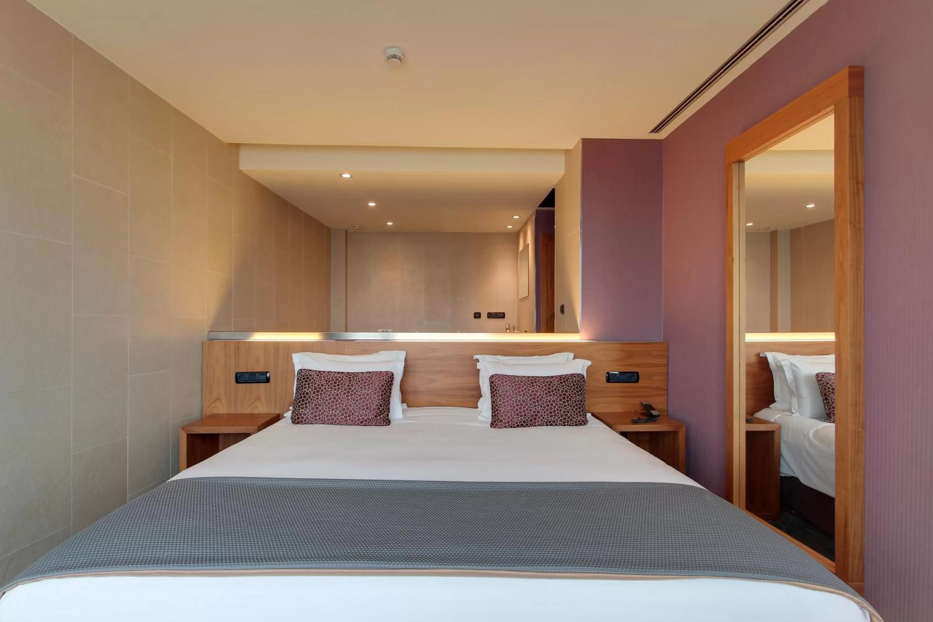 Bed in Hotel Badalona Tower