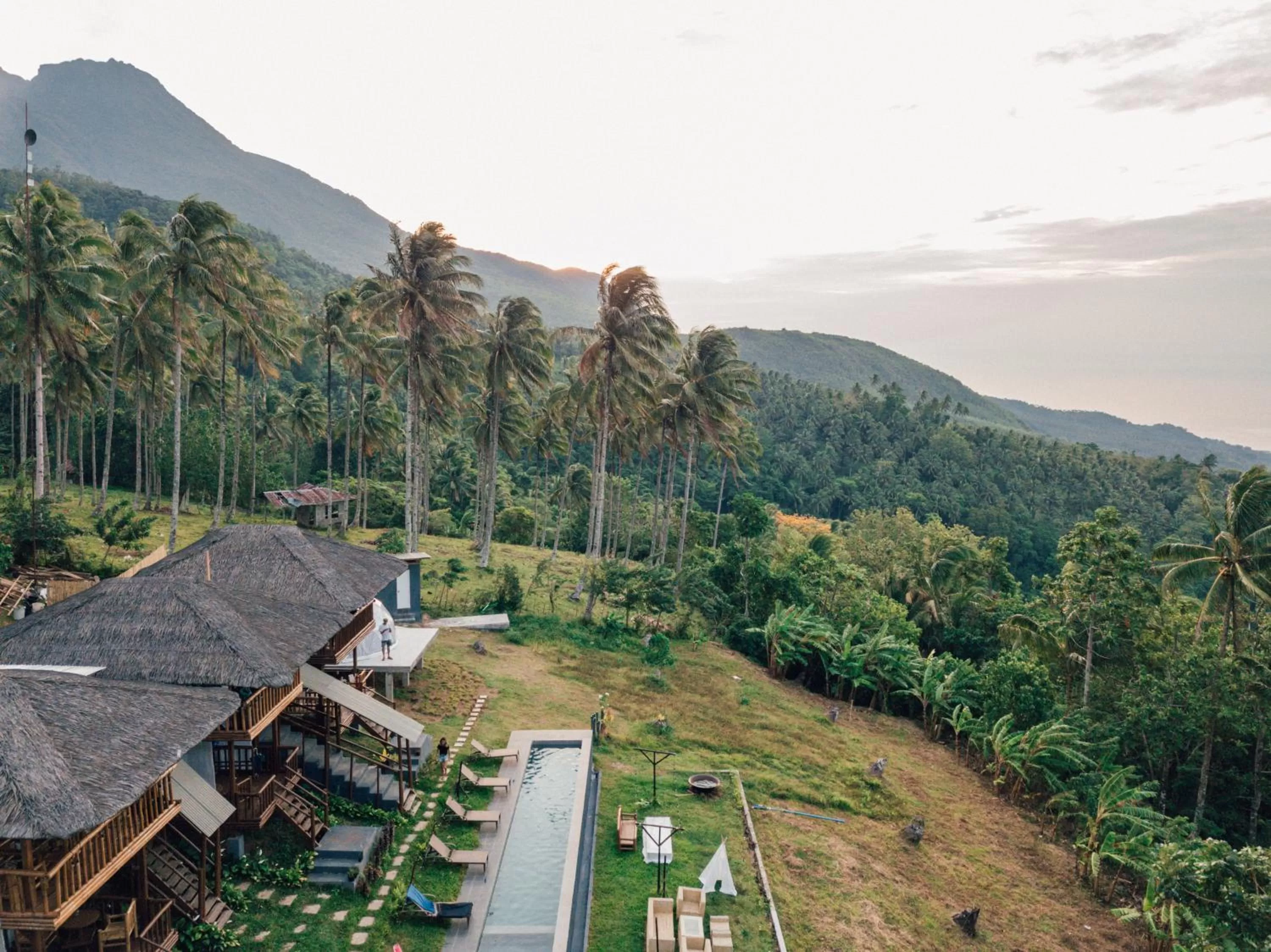 Hiking, Bird's-eye View in Bintana sa Paraiso Binunsaran