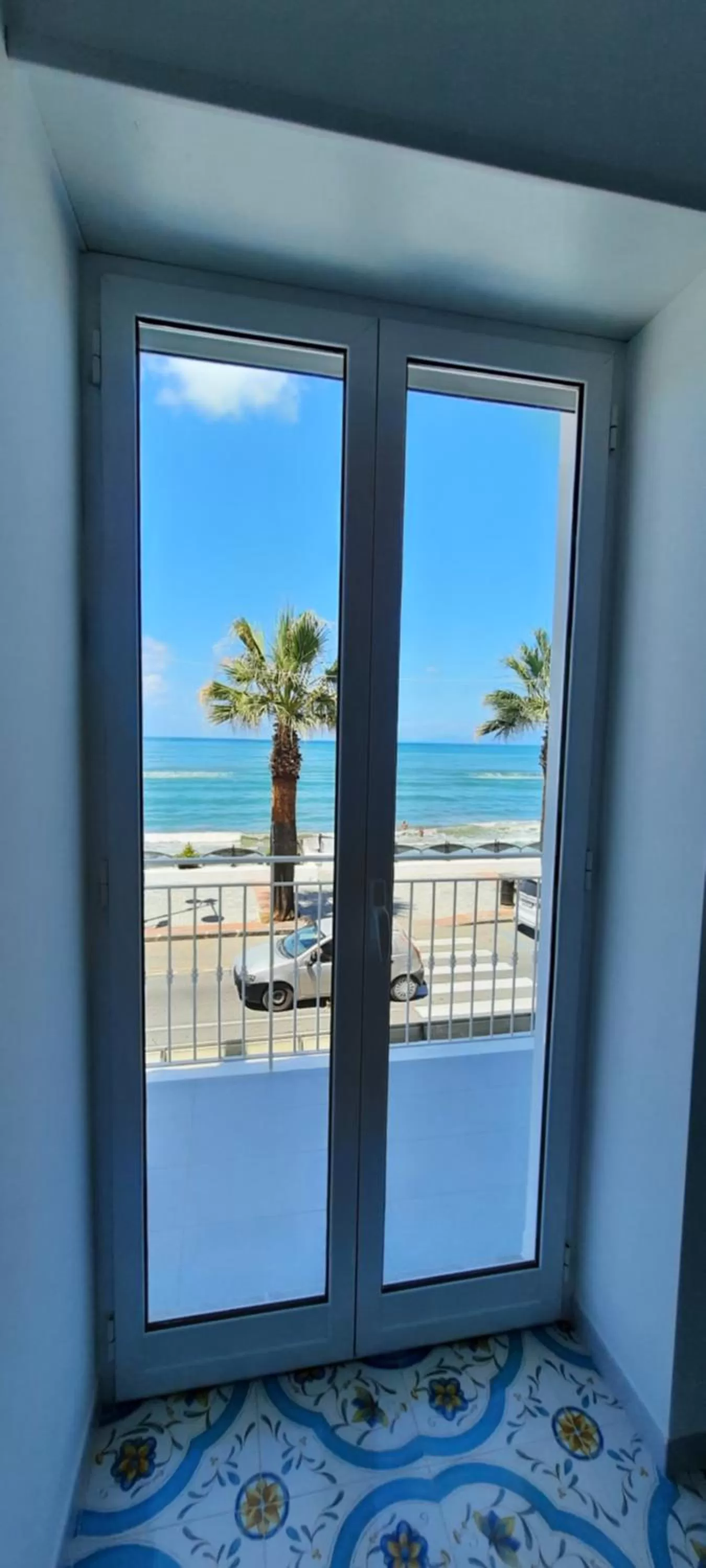 Sea View in B & Beach