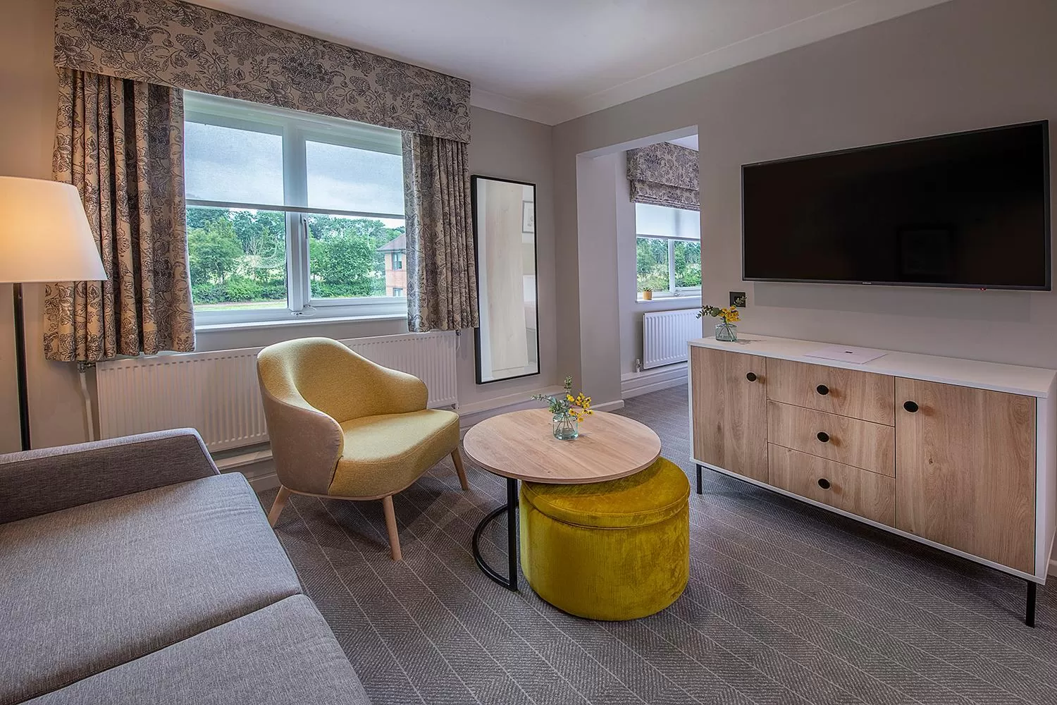 TV and multimedia in Horwood House Hotel