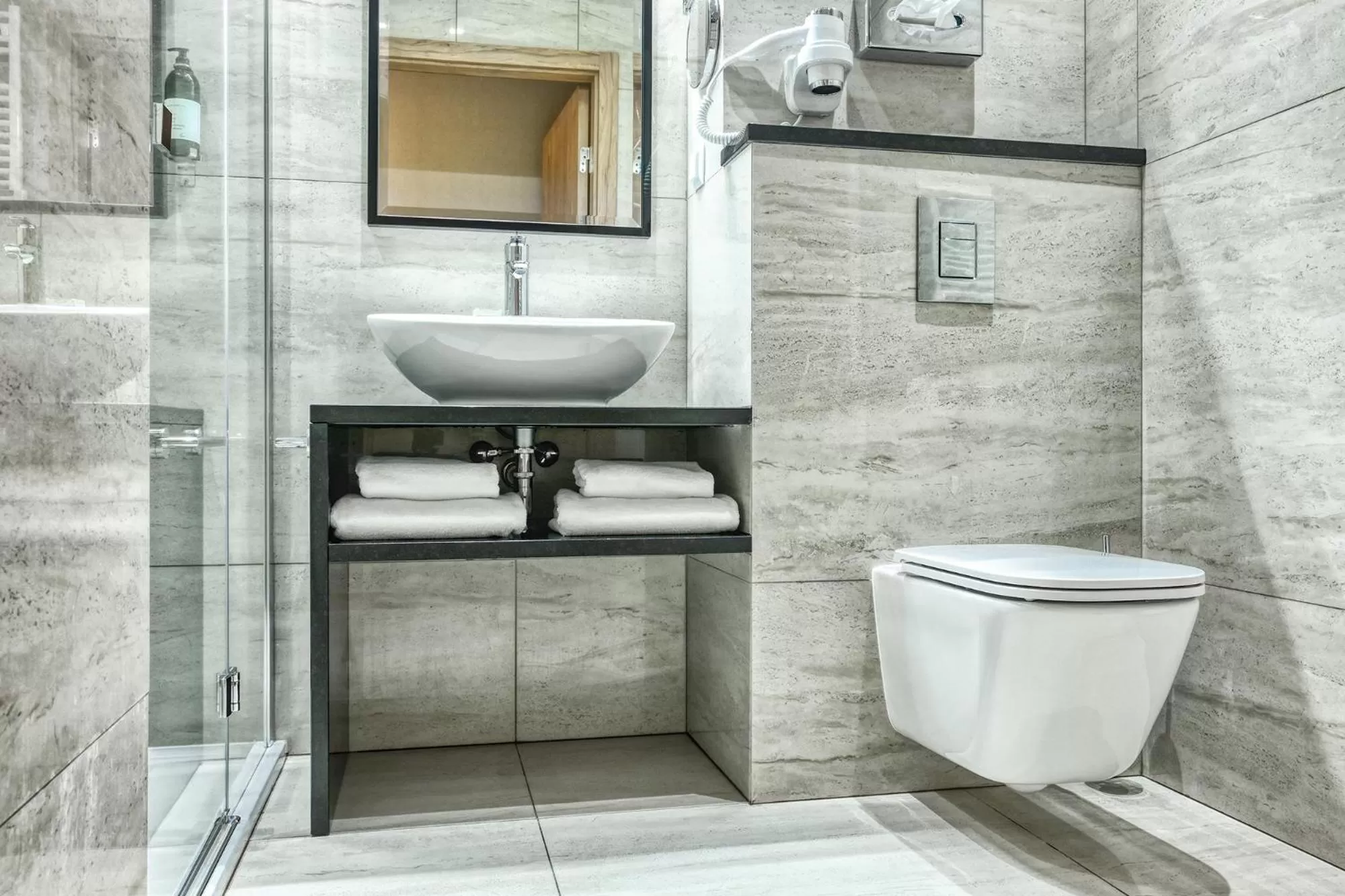 Bathroom in Sopotorium Hotel & Medical Spa