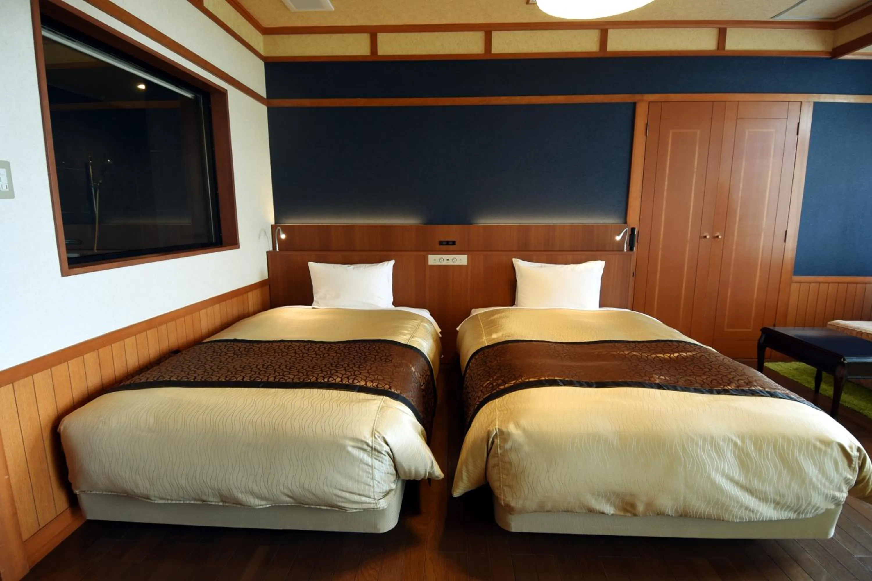 Bed in Arima Onsen Taketoritei Maruyama