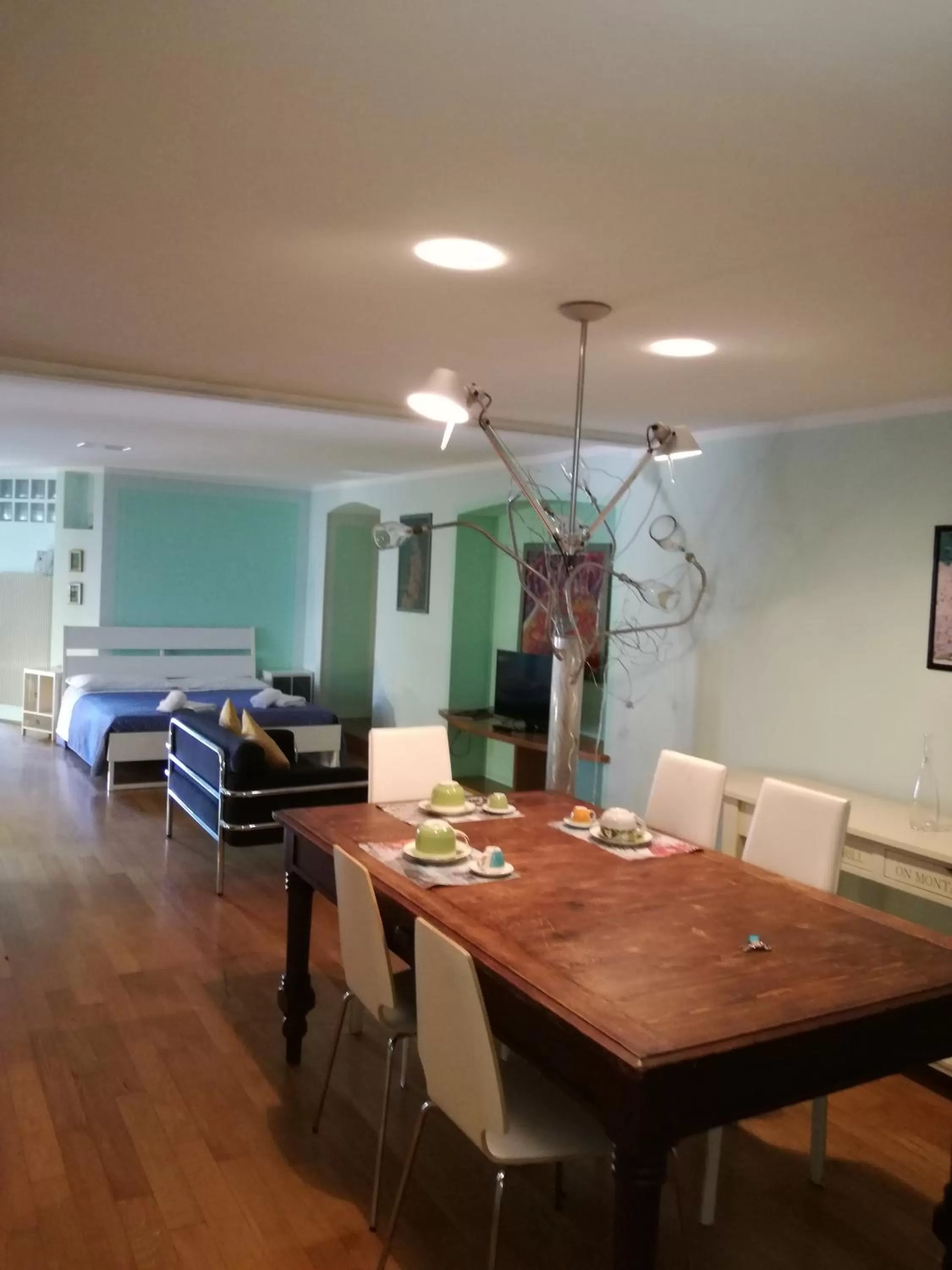 Living room, Bed in Zaffiro Blu Airport