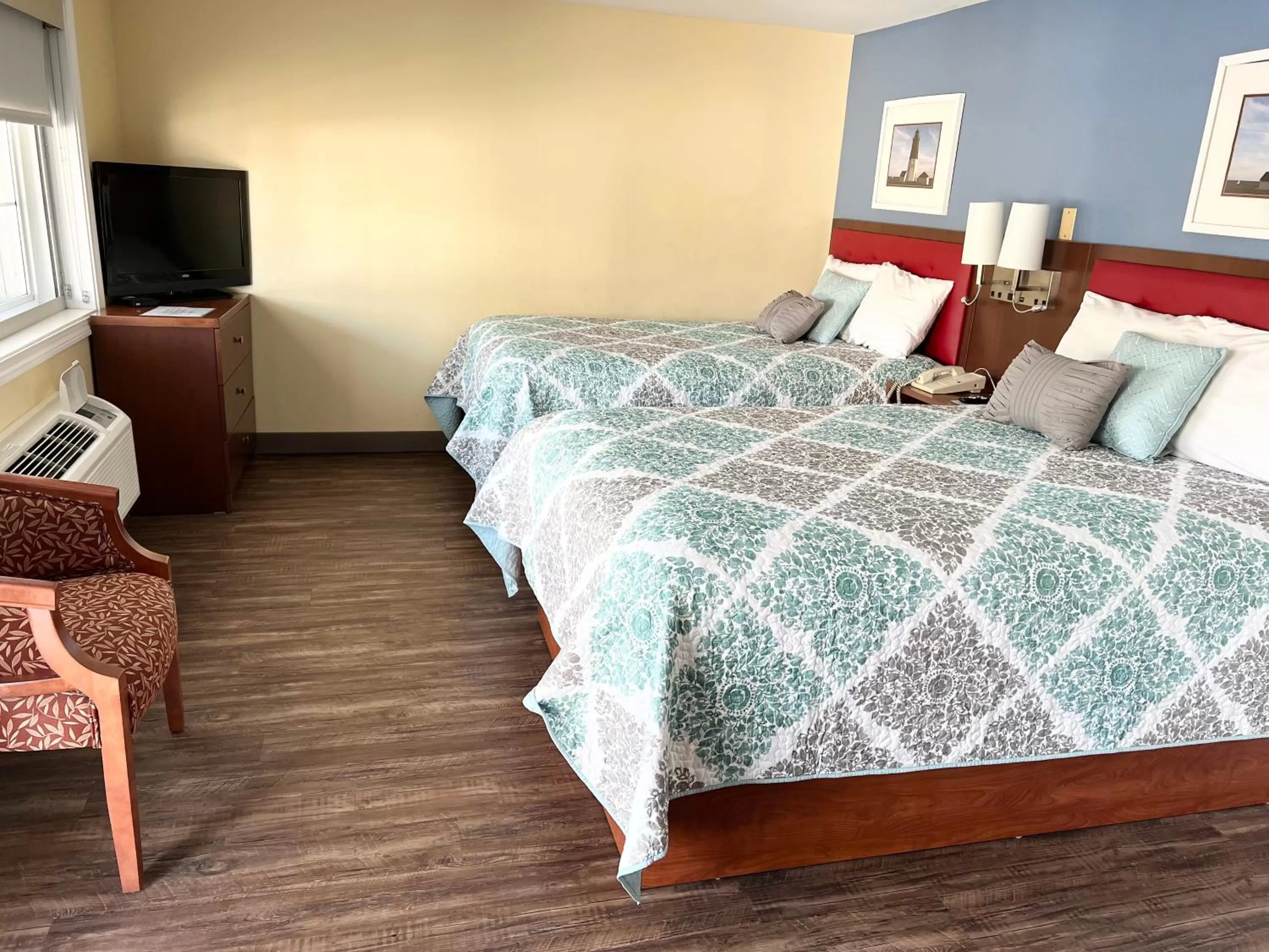 Photo of the whole room, Bed in Scarborough Beach Motel