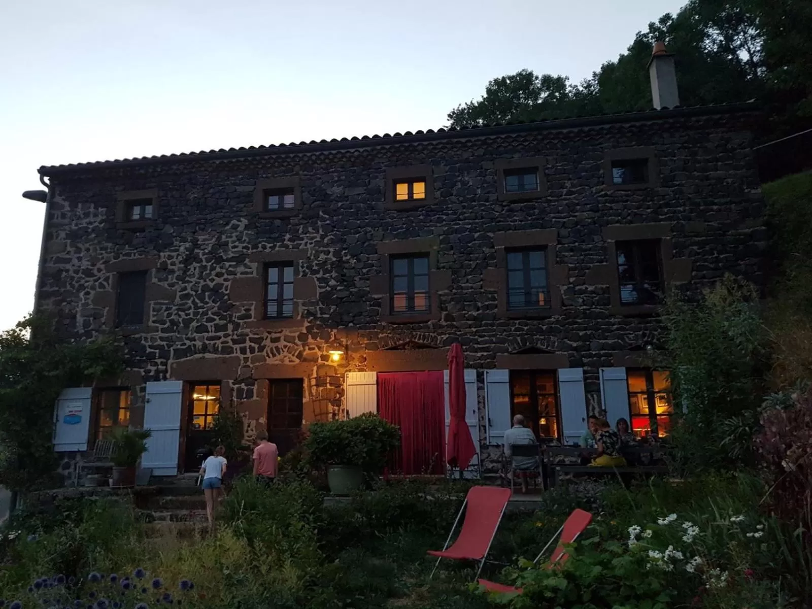 Night, Property Building in Art et Création