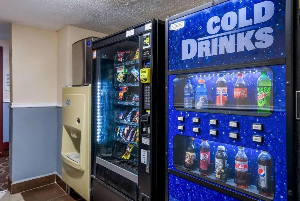 On-site shops in Suburban Studios Lafayette