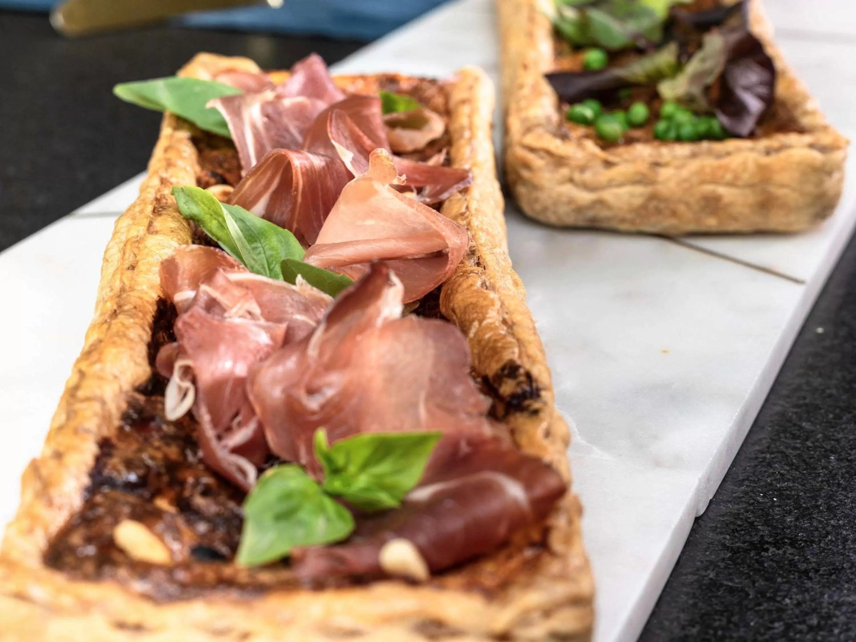 Restaurant/places to eat in Novotel Chennai OMR