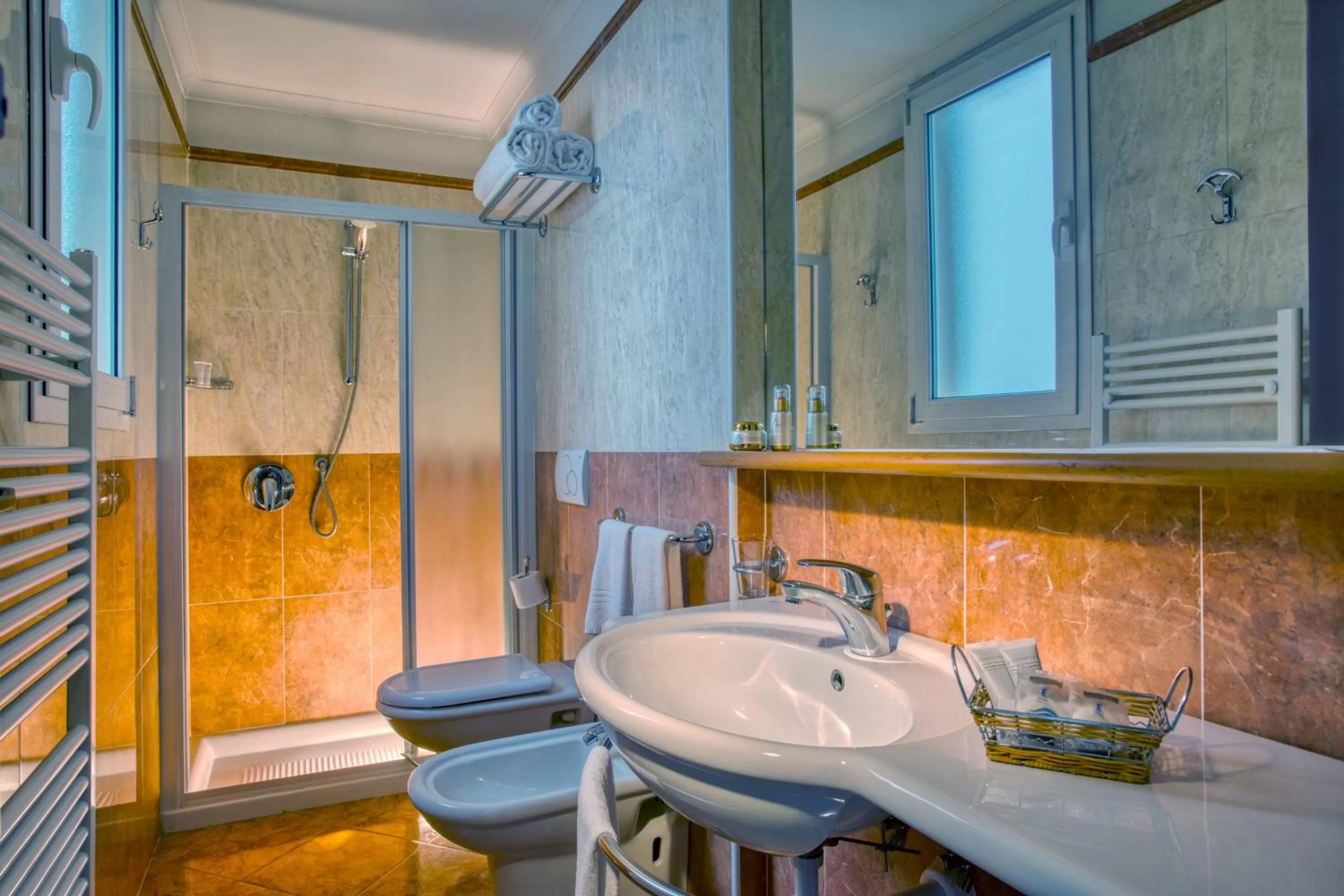 Shower in Hotel Eliseo Terme