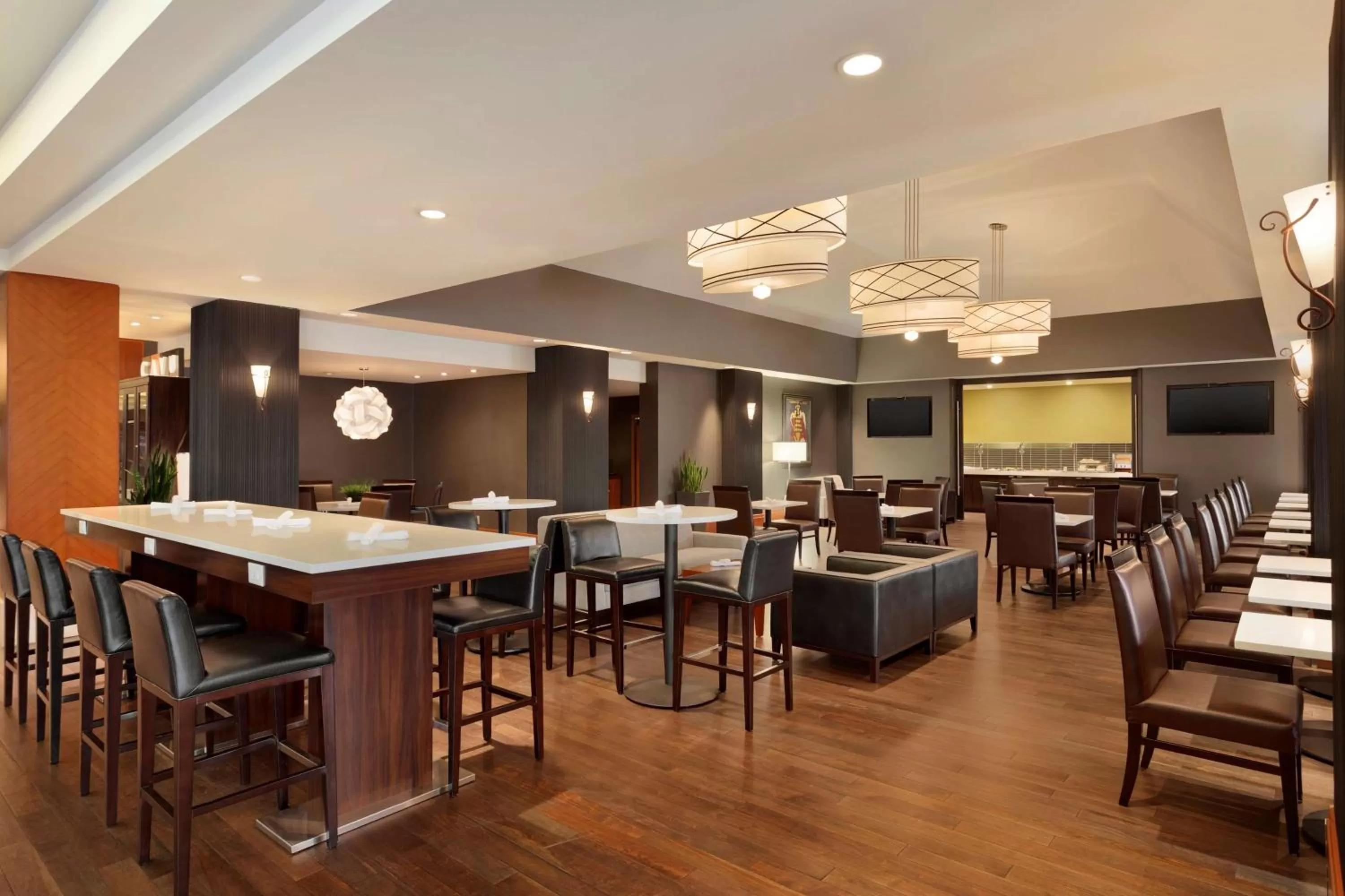 Restaurant/places to eat in Hilton Vancouver Airport