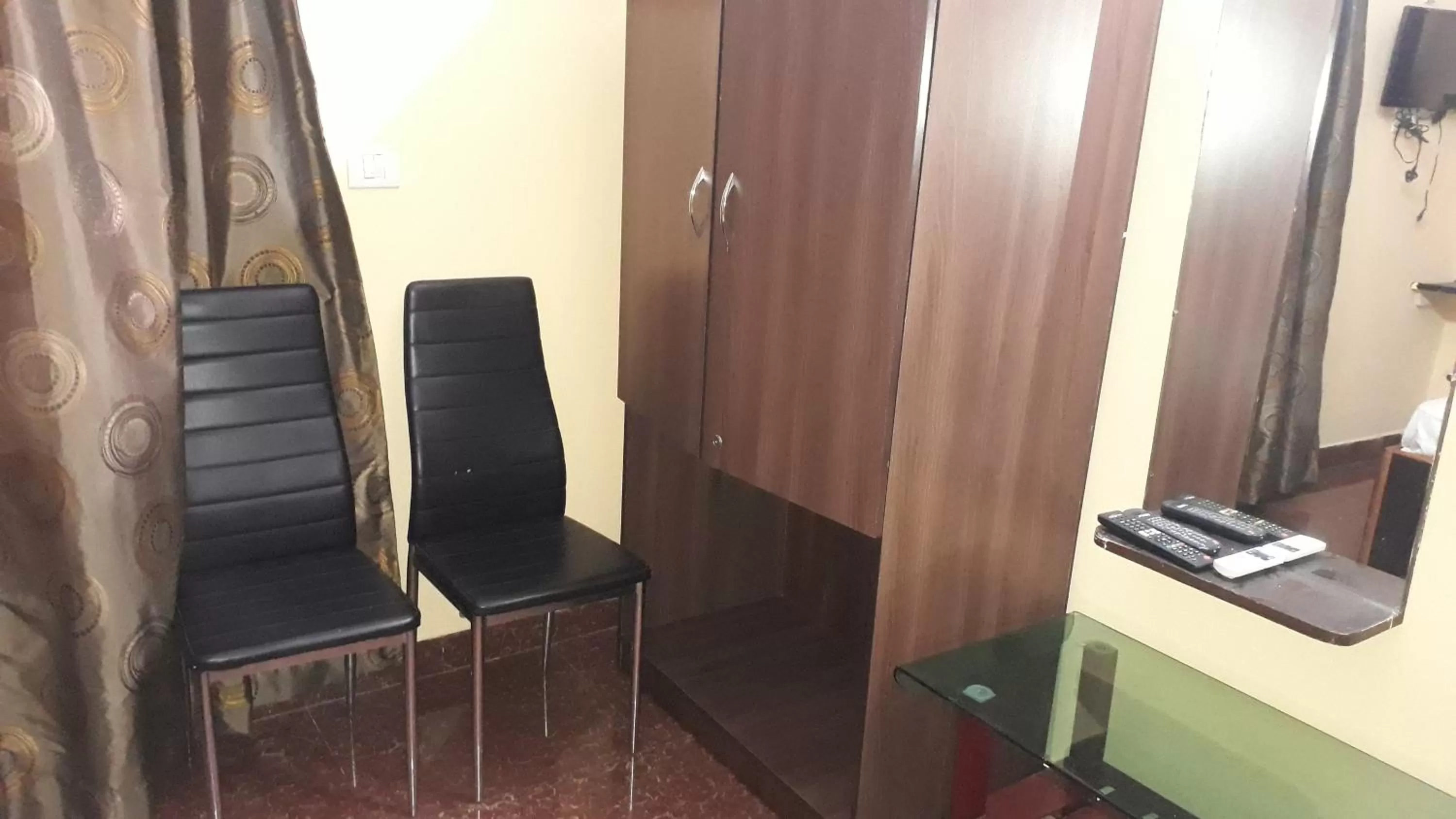 Seating Area in Skyline Lodge