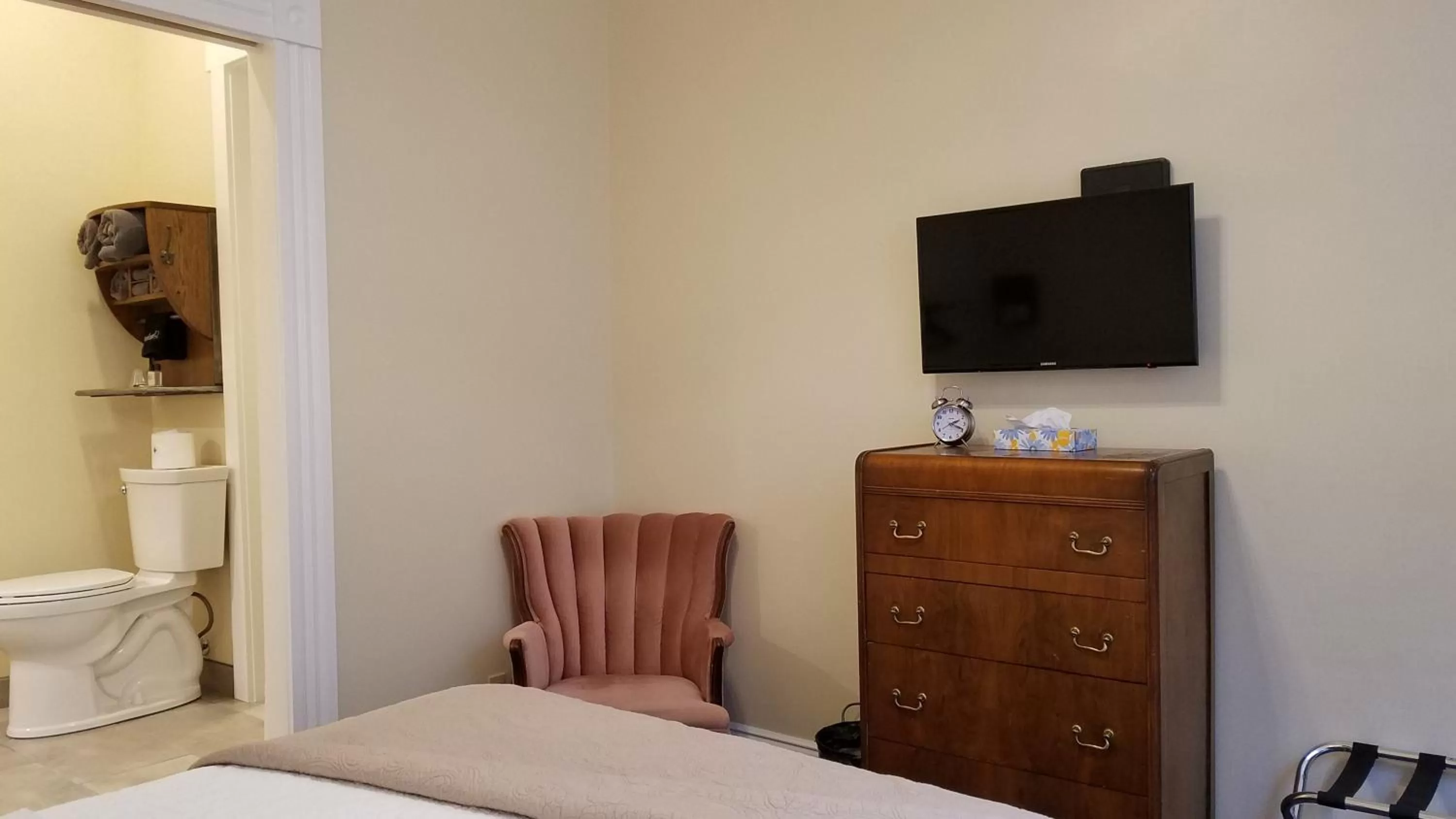 Bedroom in Hotel Ouray - for 12 years old and over