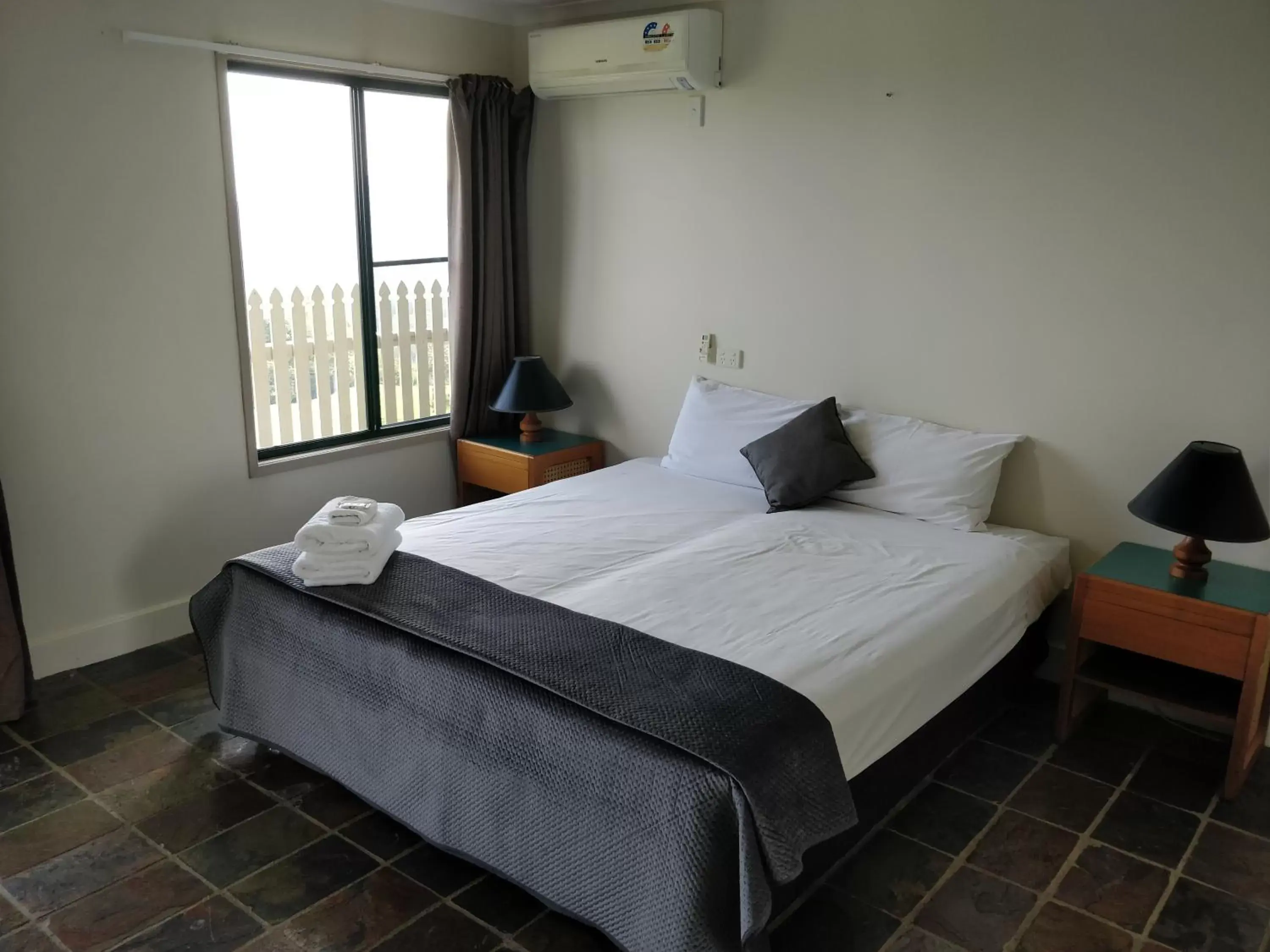 Two-Bedroom Suite in Tranquil Park Two-Bedroom Suite in Tranquil Park