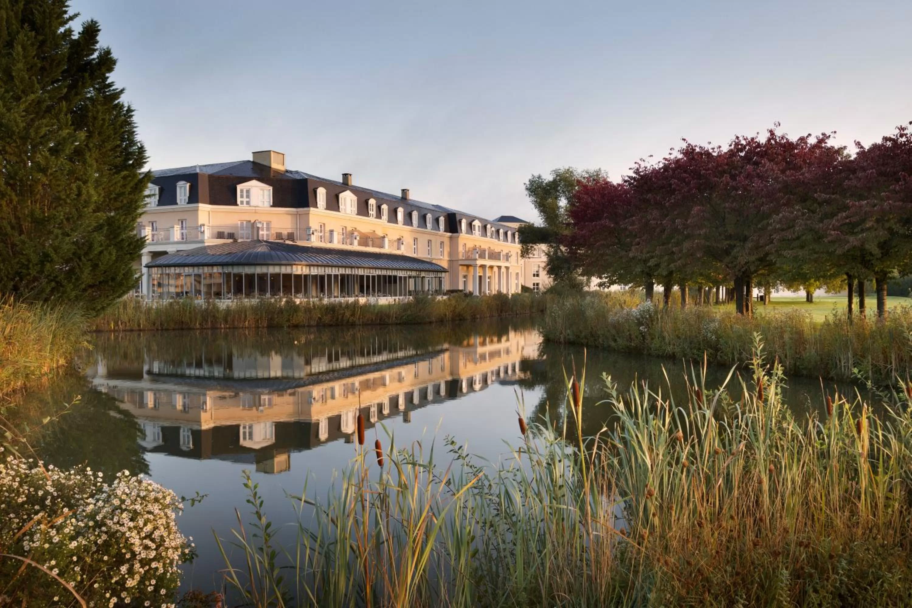 Property building in Mercure Chantilly Resort & Conventions