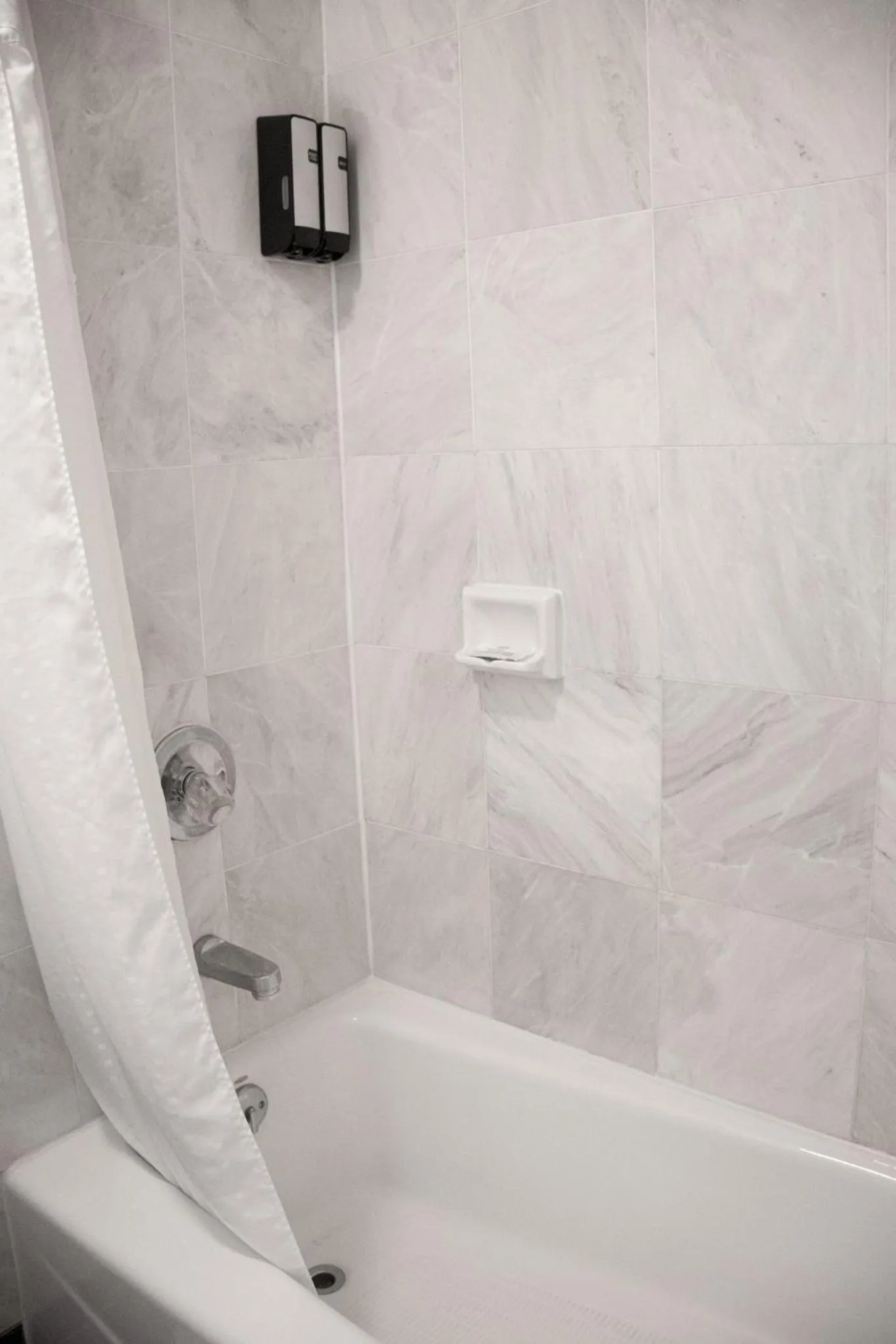 Bathroom in Discovery Inn