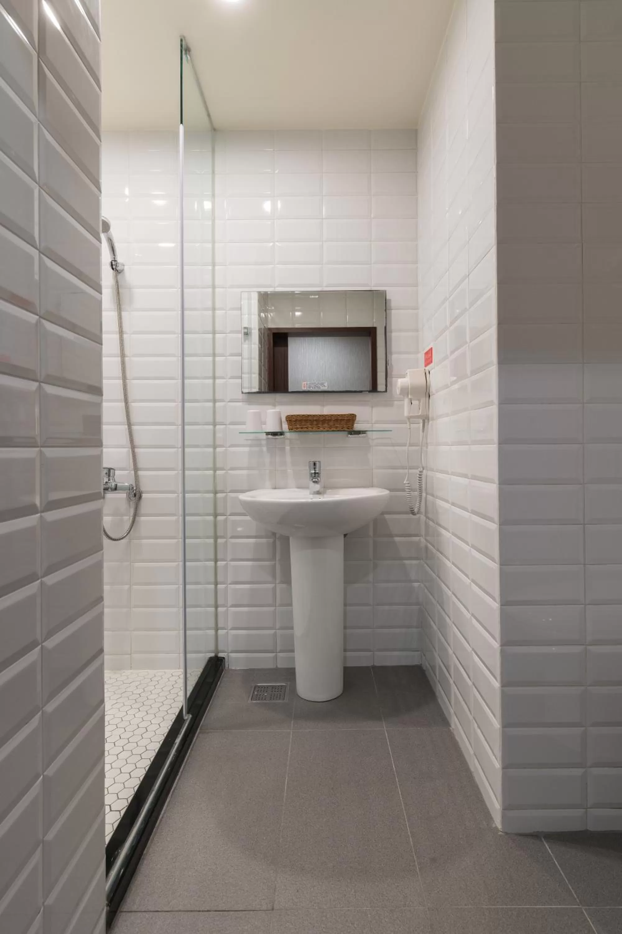 Shower in Skyone Hotel