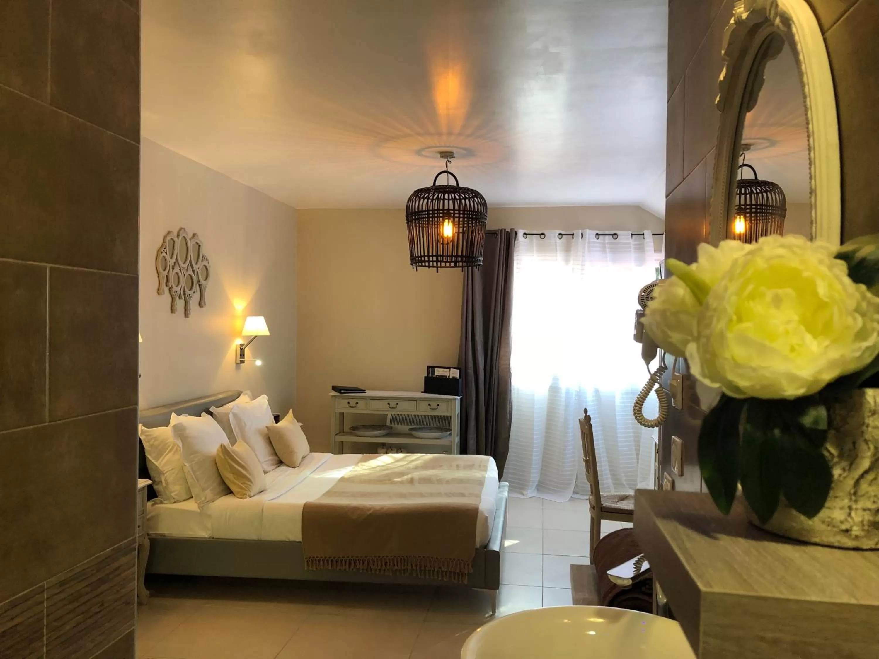 Photo of the whole room, Bed in Hotel Le Cilaos