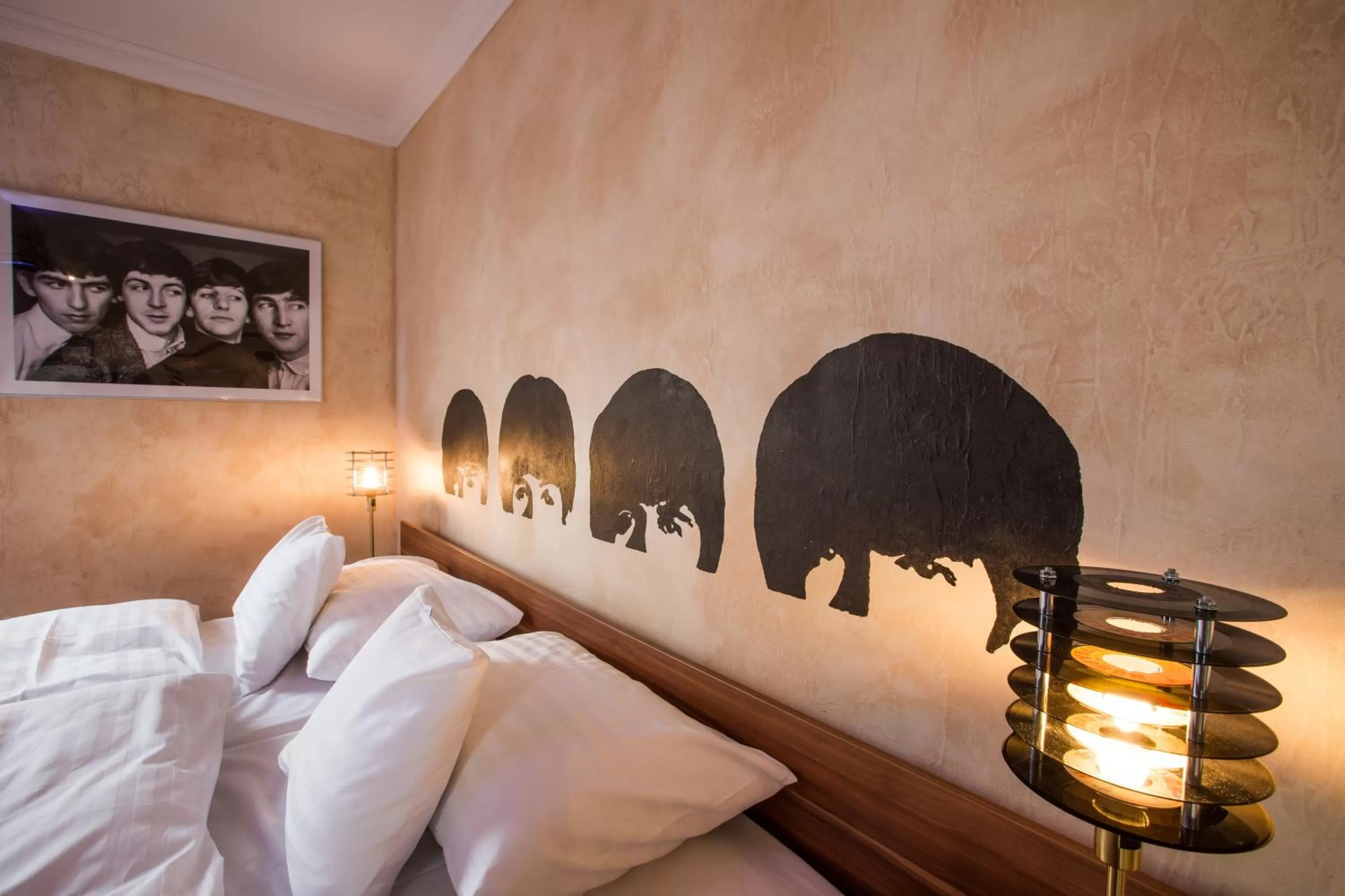 Bedroom, Bed in Retro hotel Garage