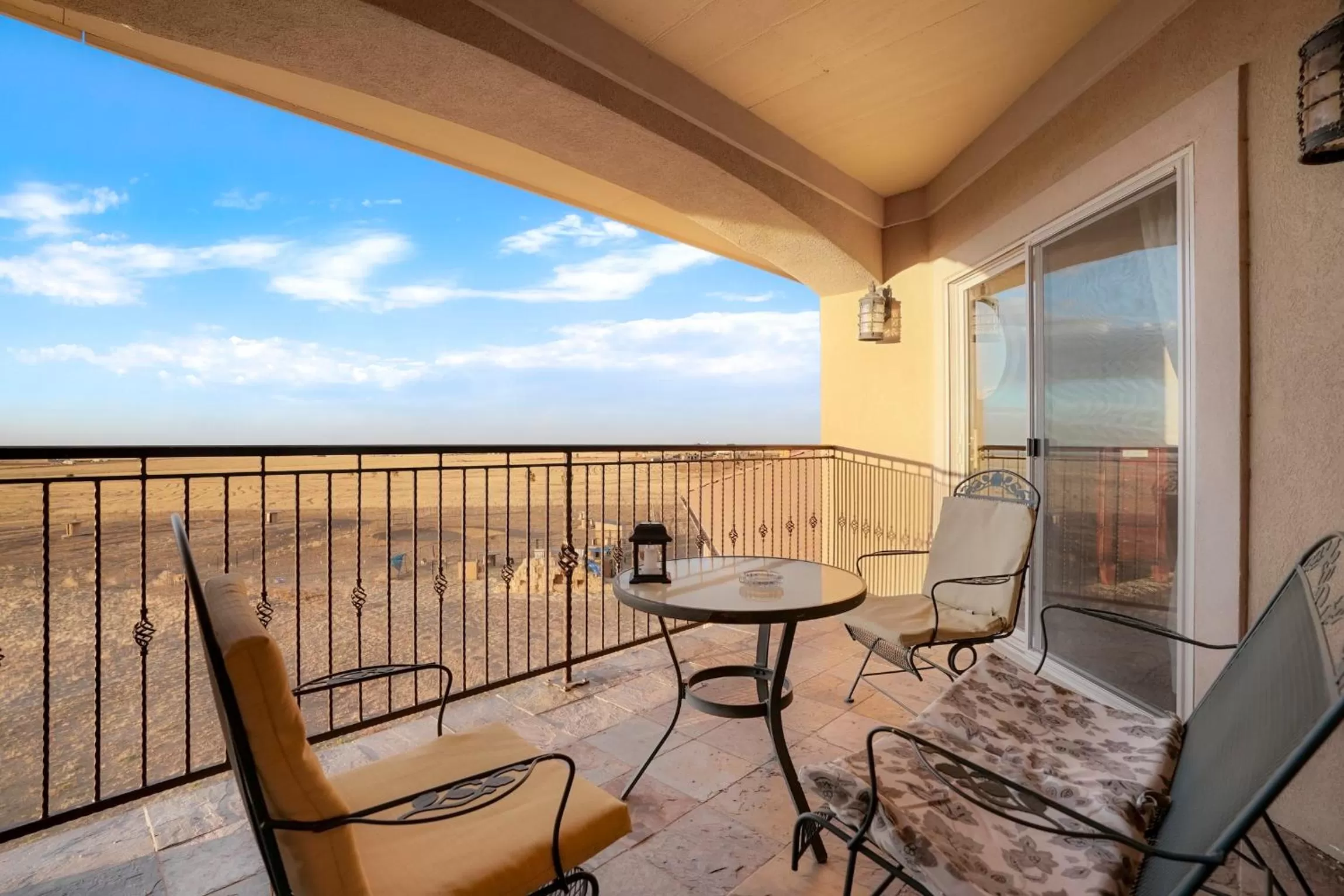 Natural landscape, Balcony/Terrace in Summit Villa BnB