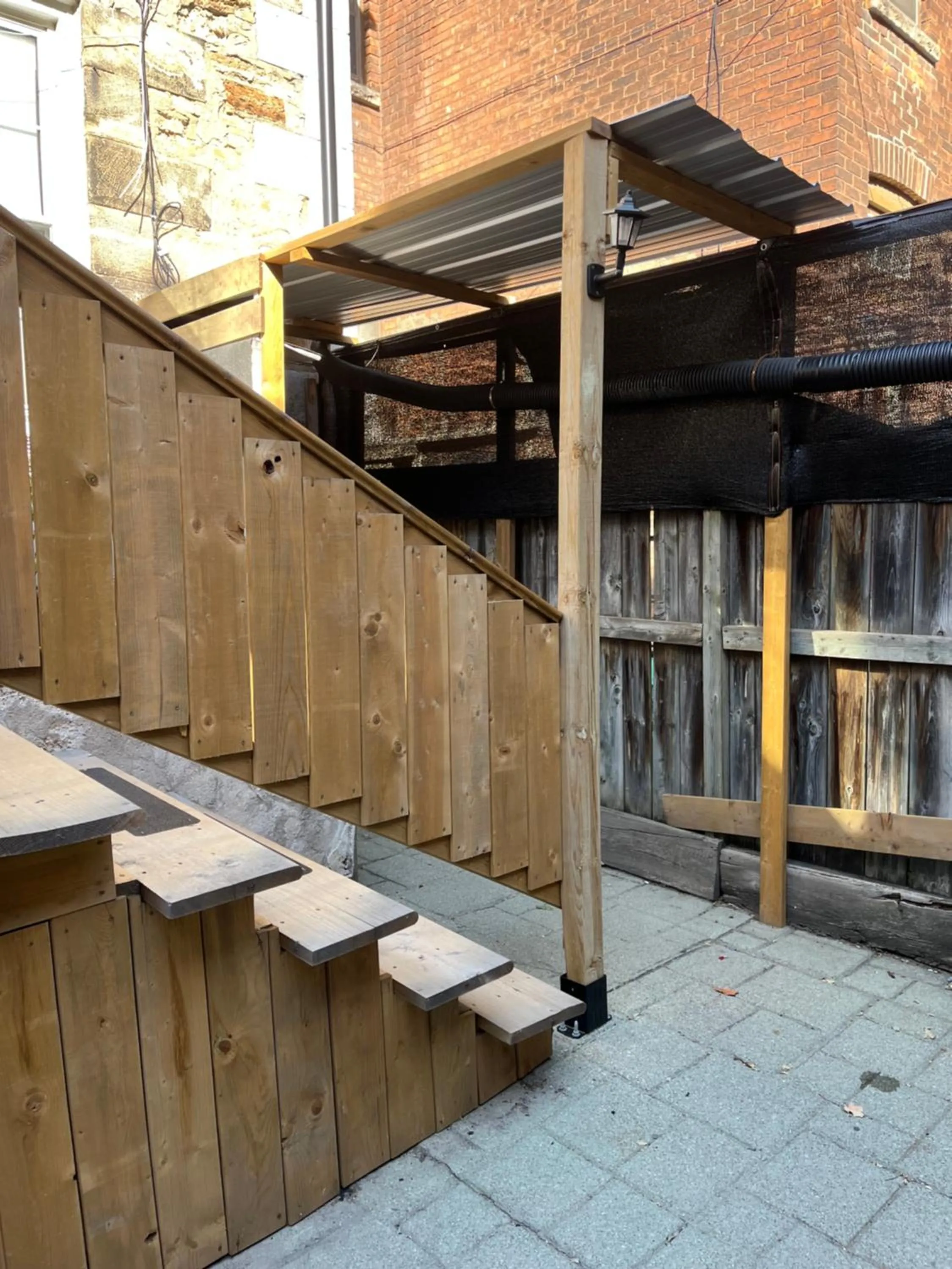 Facade/entrance in Pring Guesthouse