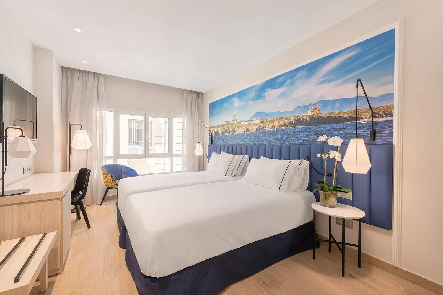 Photo of the whole room, Bed in Eurostars Mediterranea Plaza